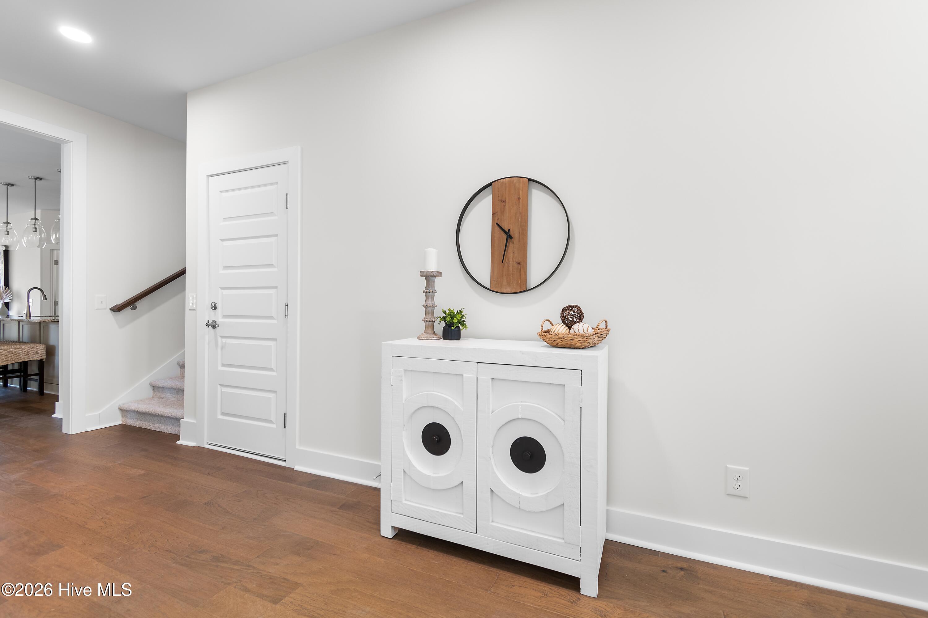 100525148 | Photo 34