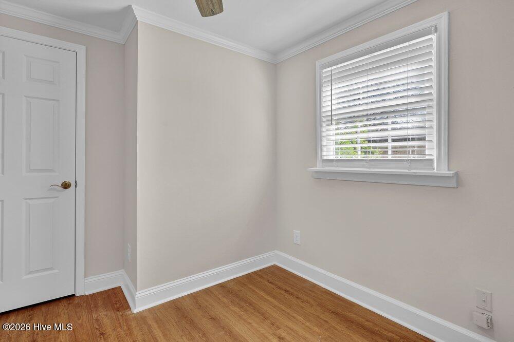 100562072 | Photo 29