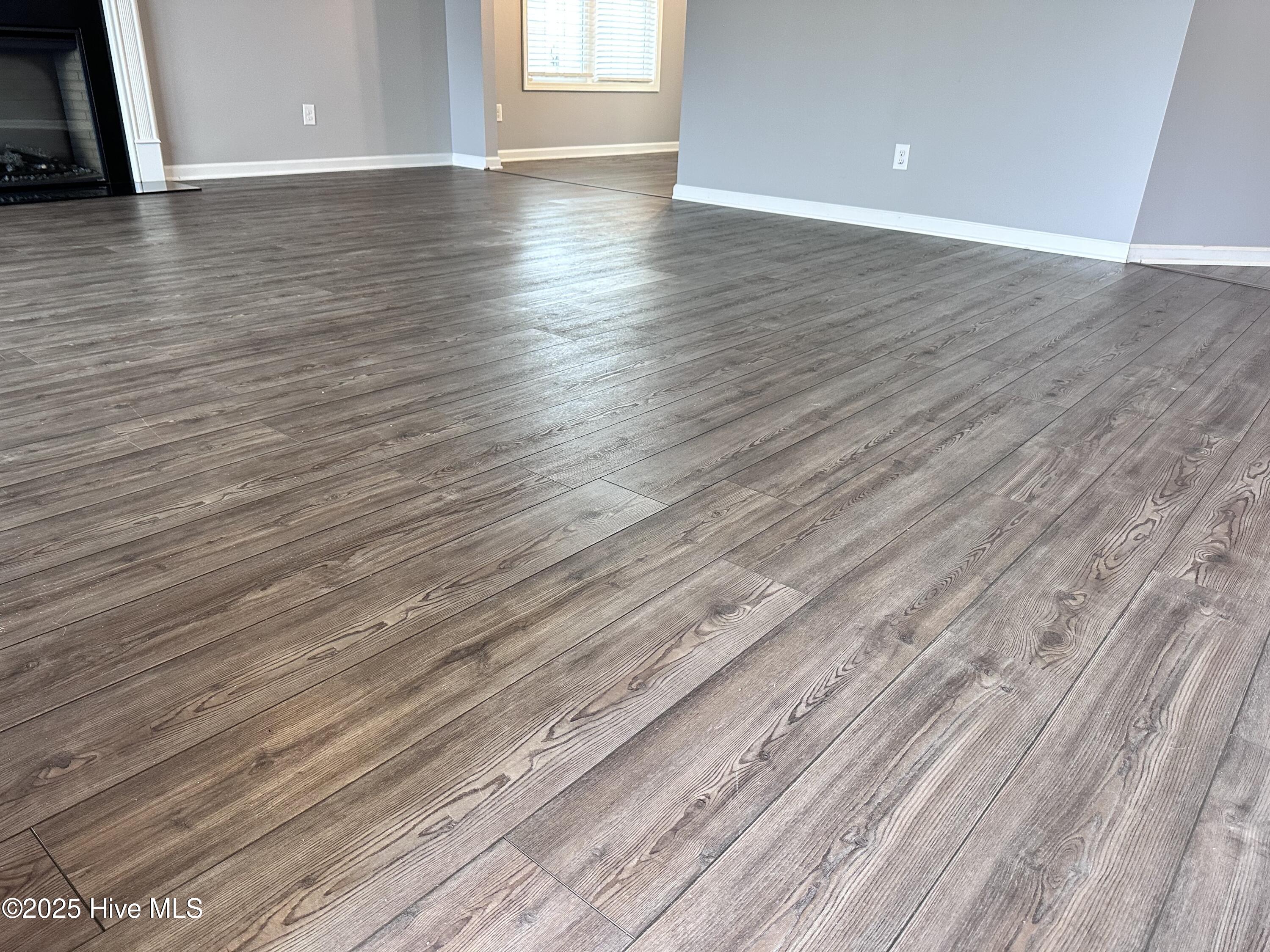 100542774 | Photo 27