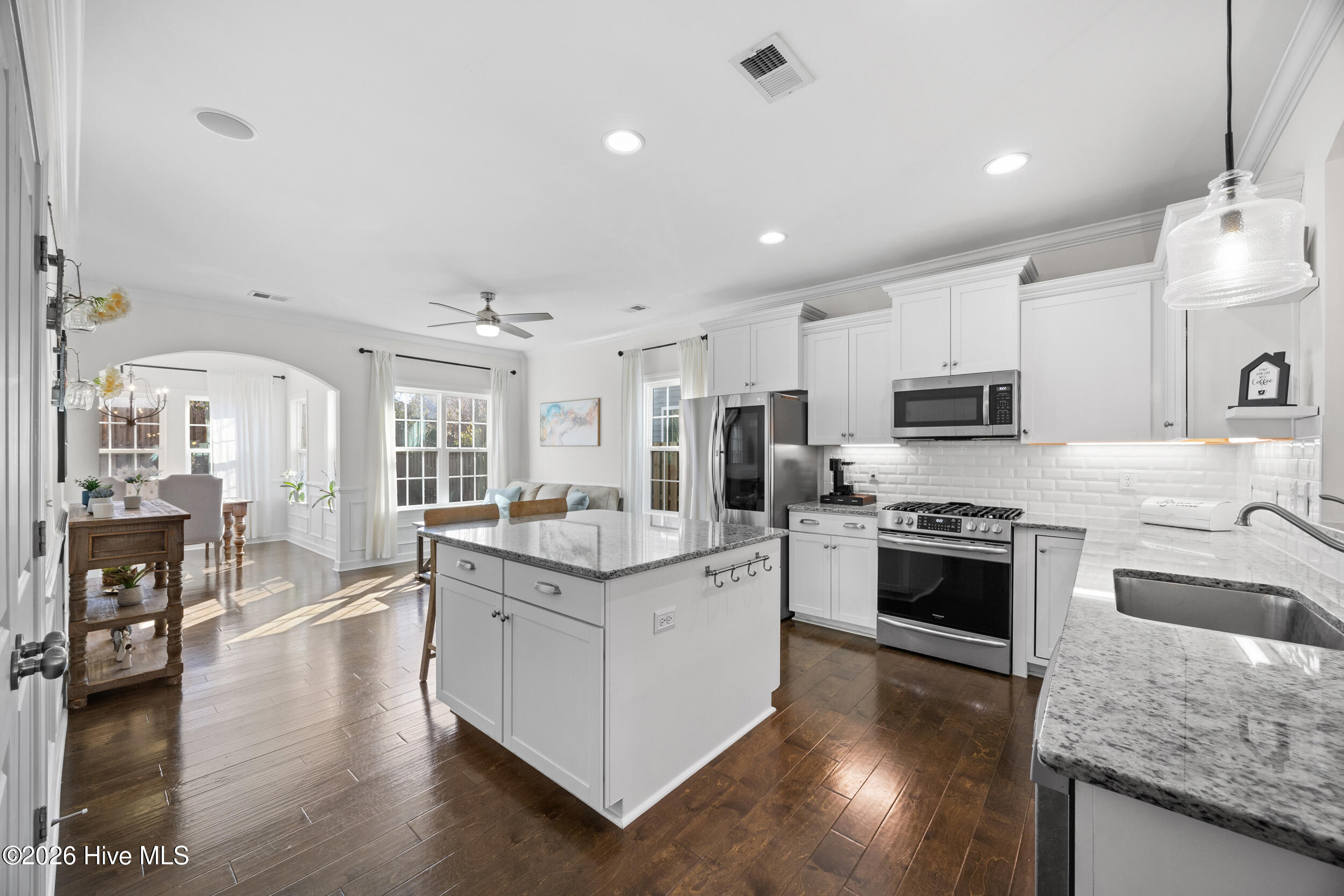 100555431 | Photo 10