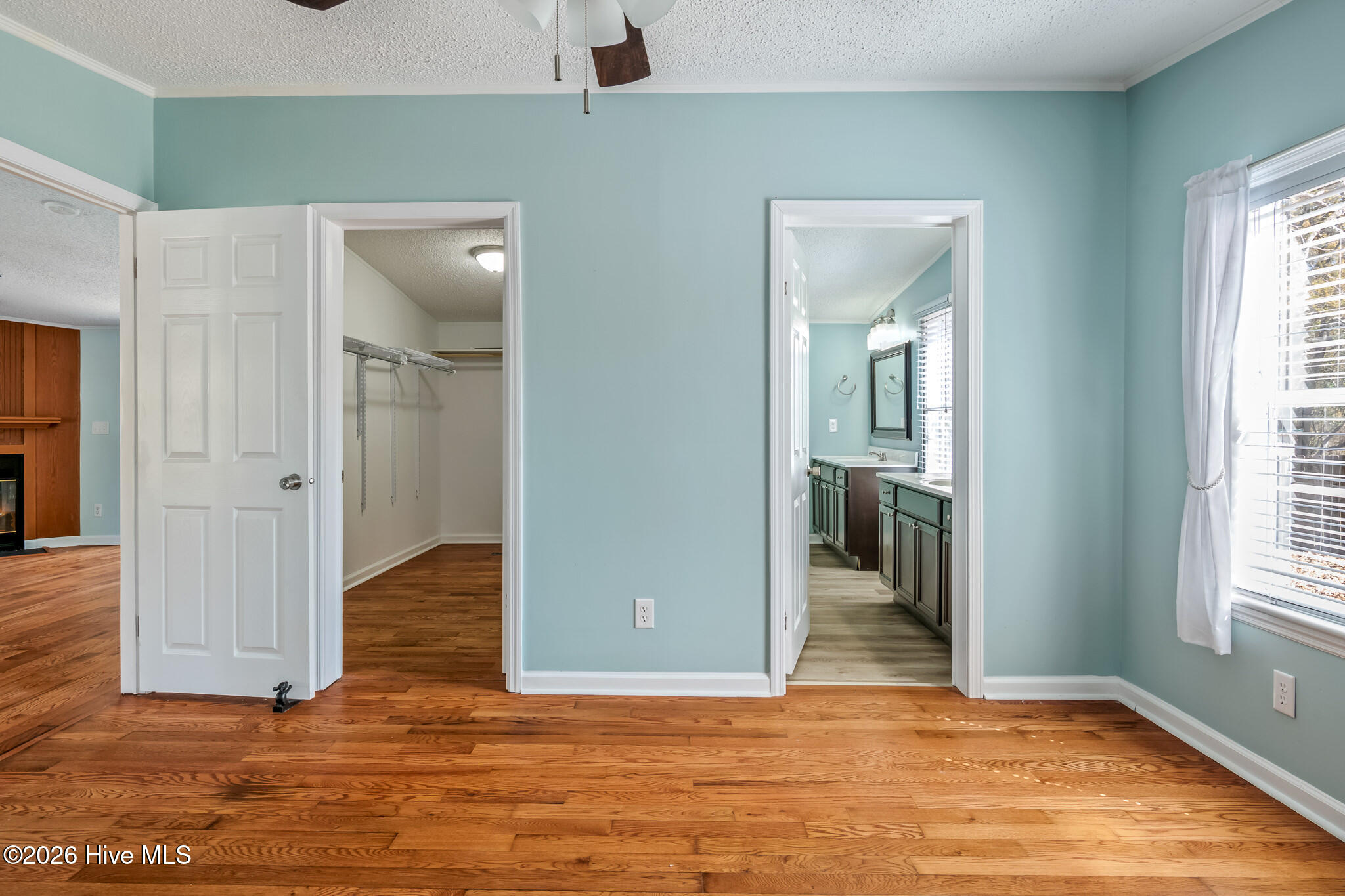 100564681 | Photo 14