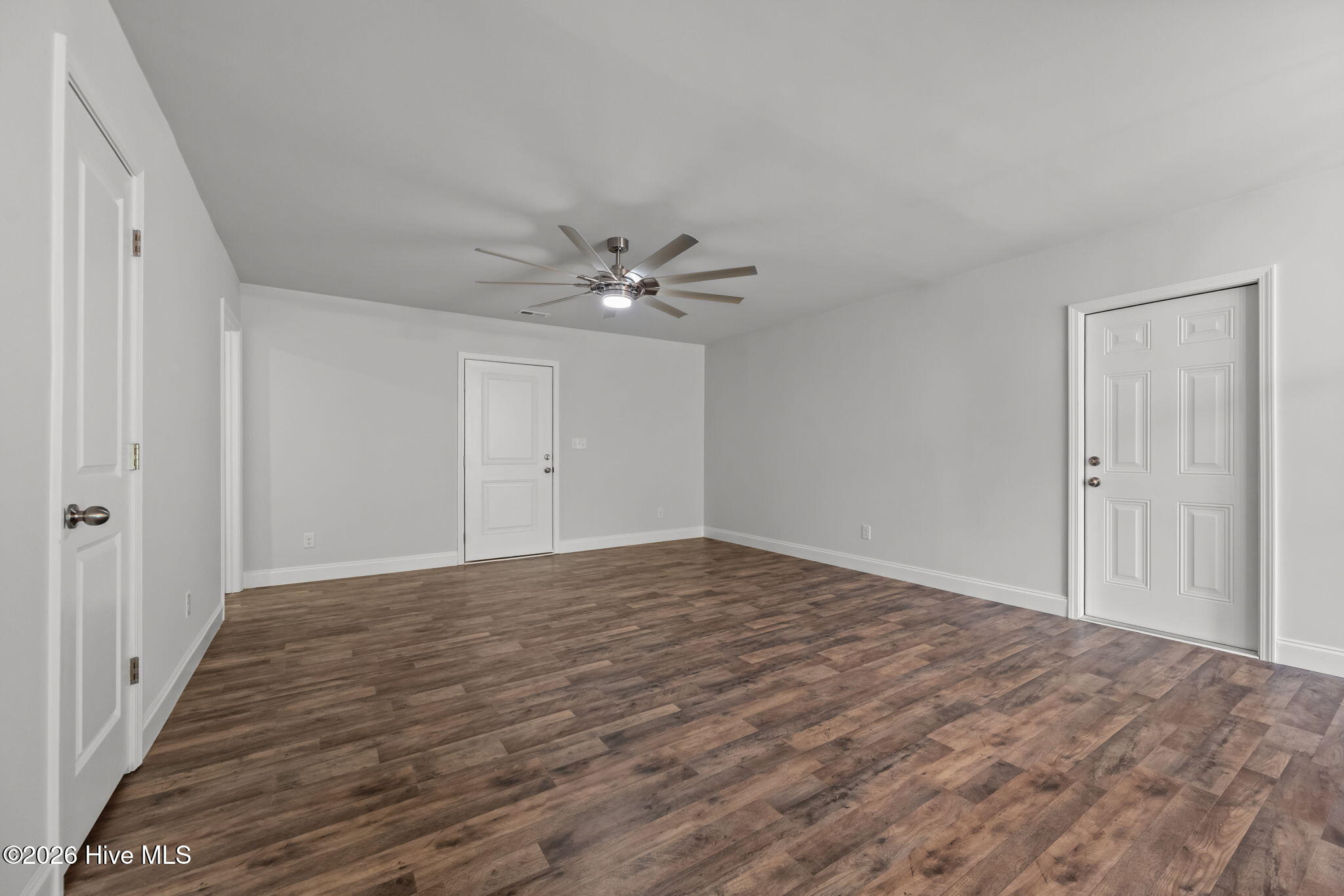 100505394 | Photo 15