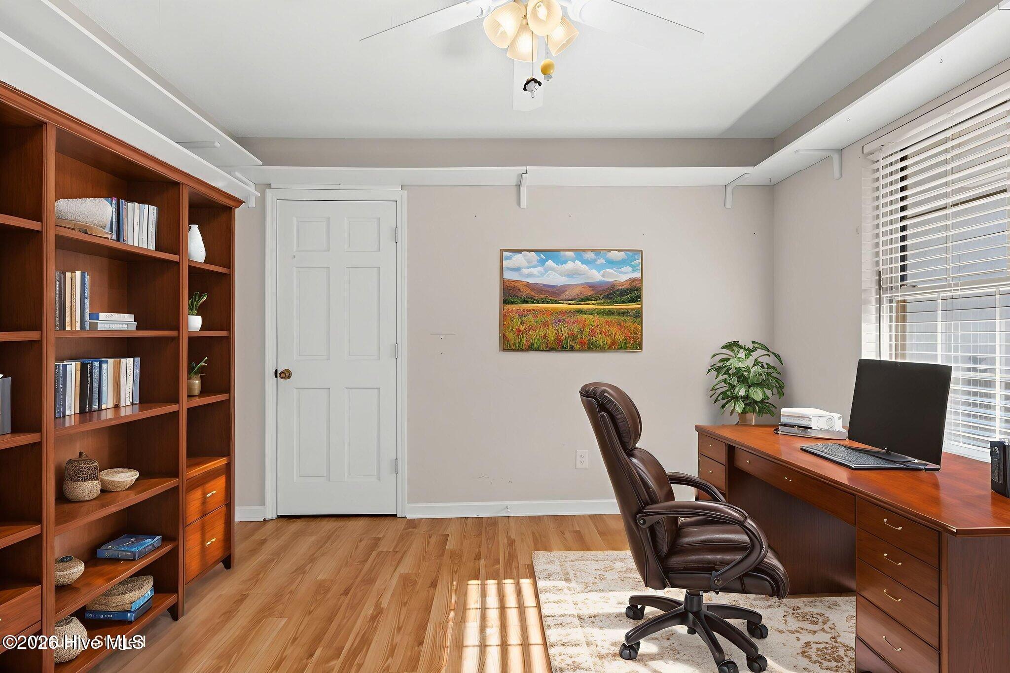 100548556 | Photo 32