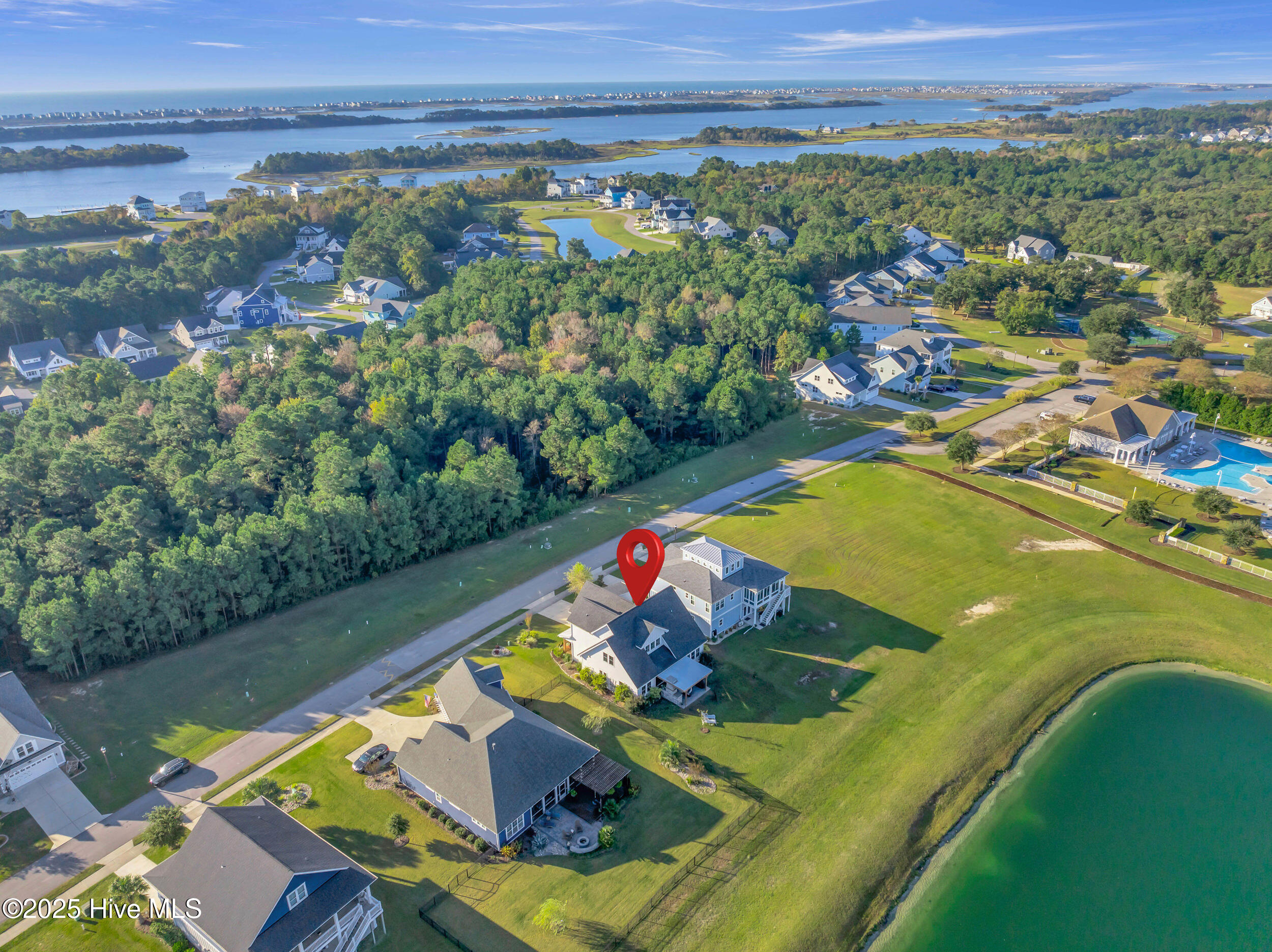 100543268 | Photo 53