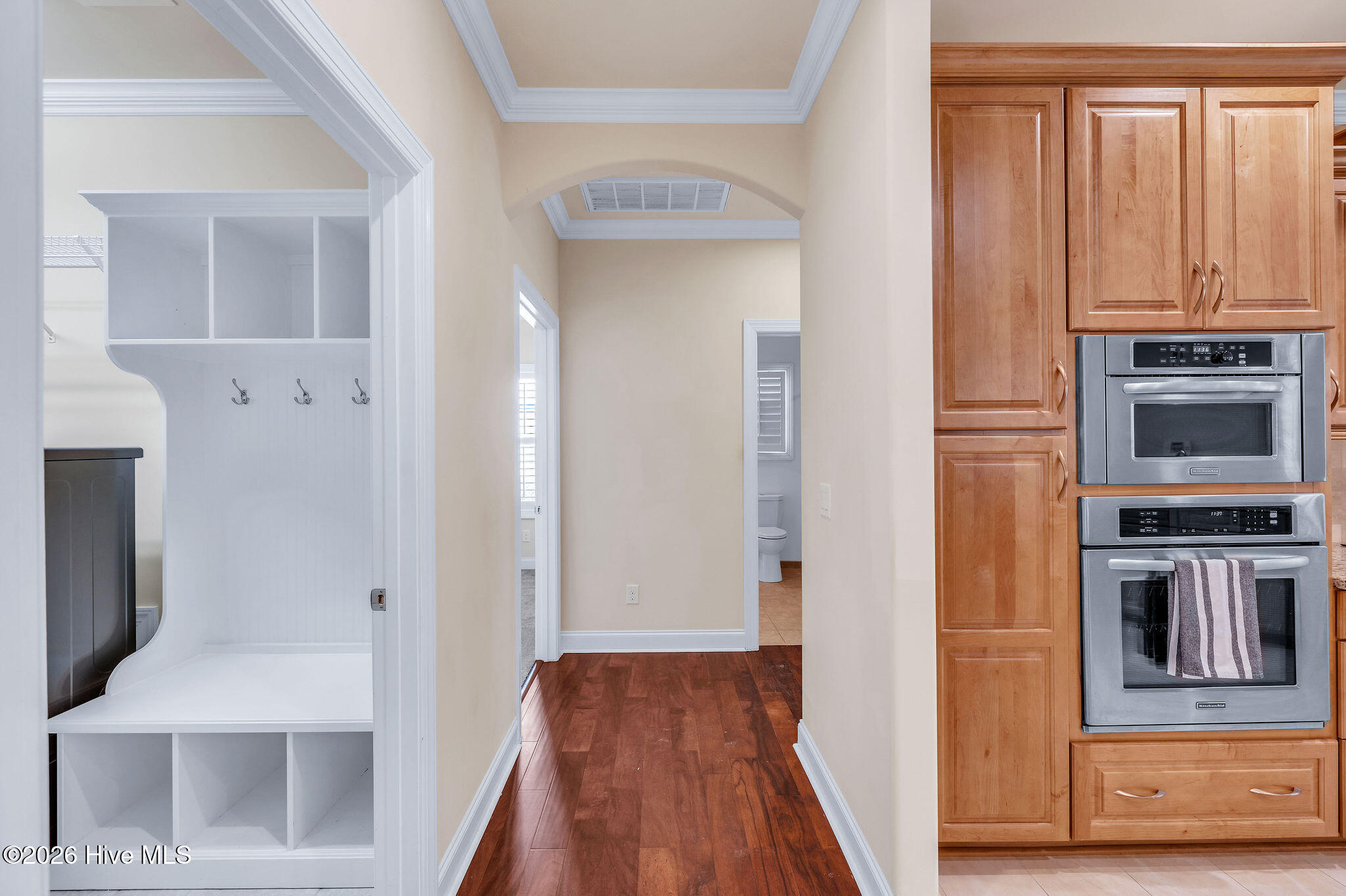 100553978 | Photo 15