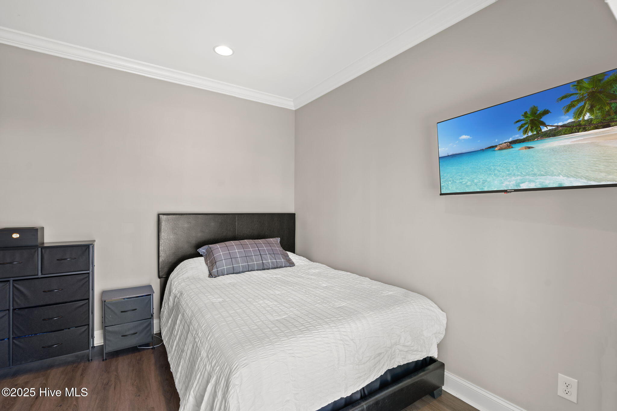 100535074 | Photo 26