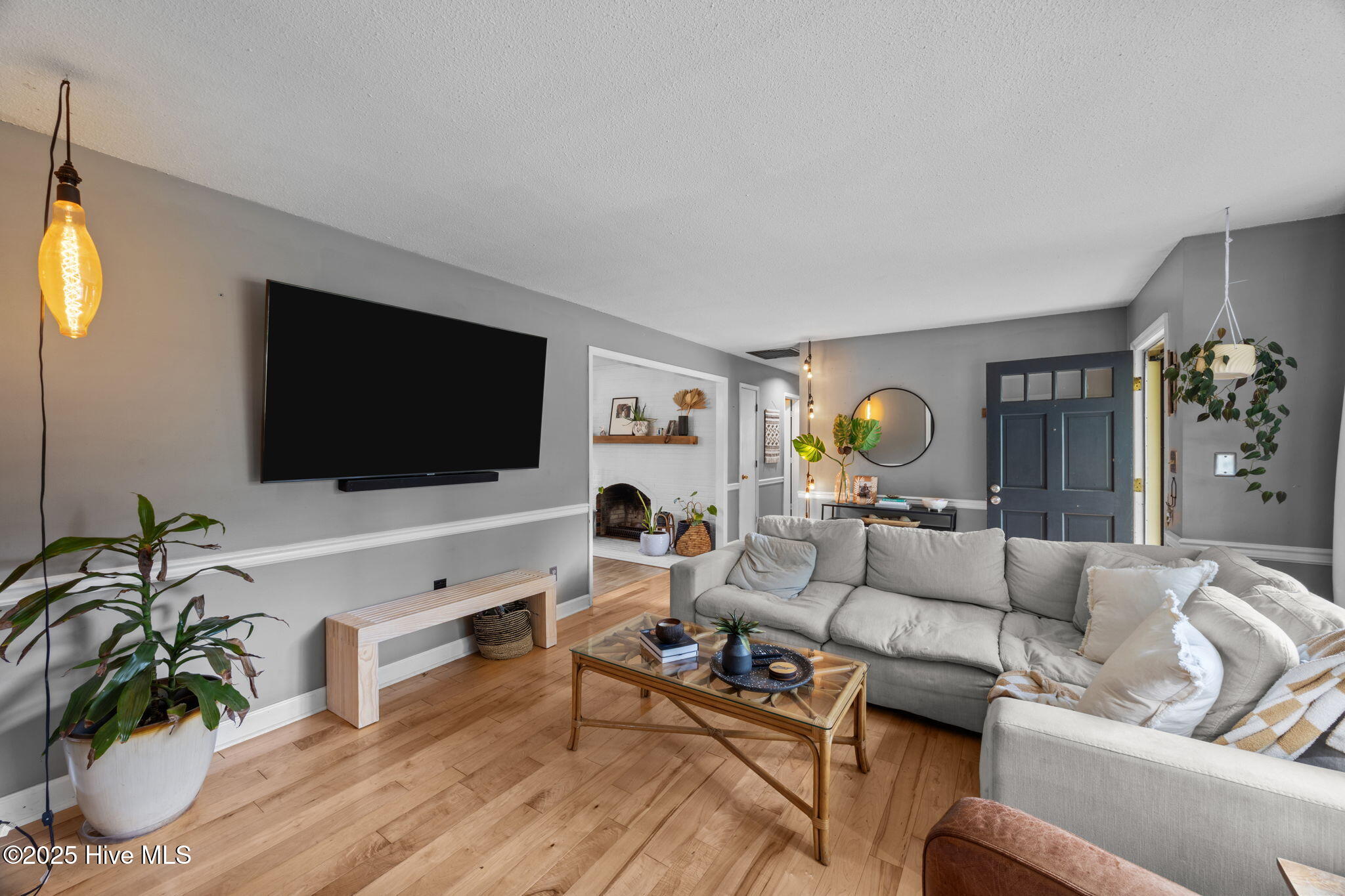 16-web-or-mls-0C0A2943