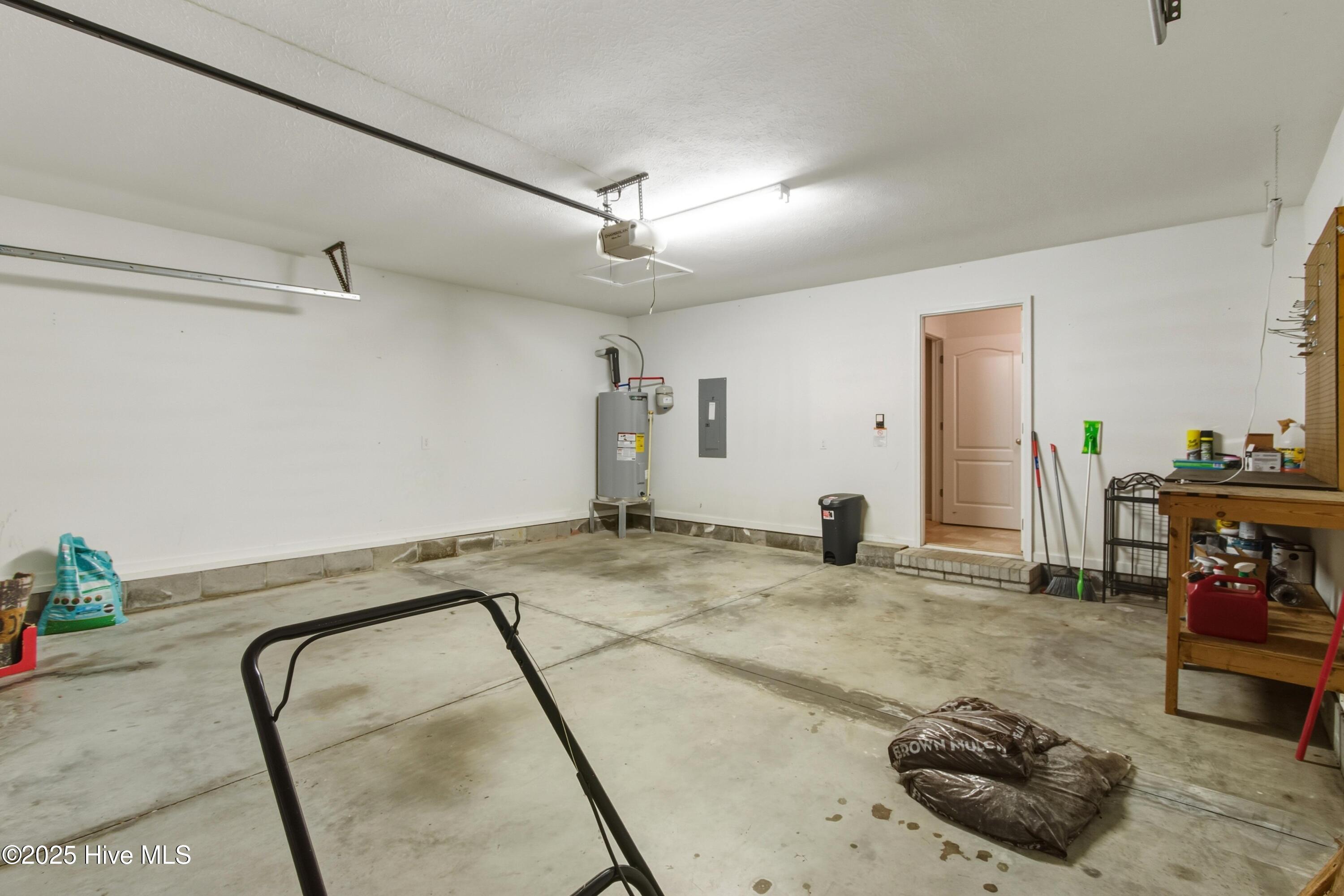 100541237 | Photo 29