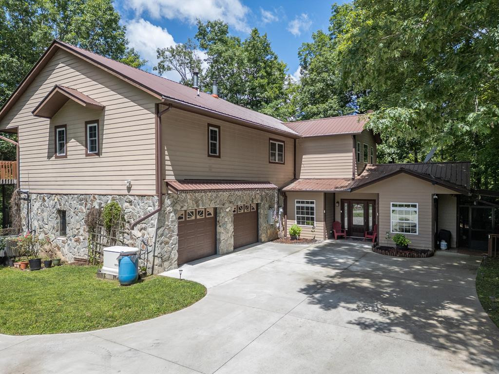 140 Kathryn Circle, Murphy, NC 28906 Listing Photo  1
