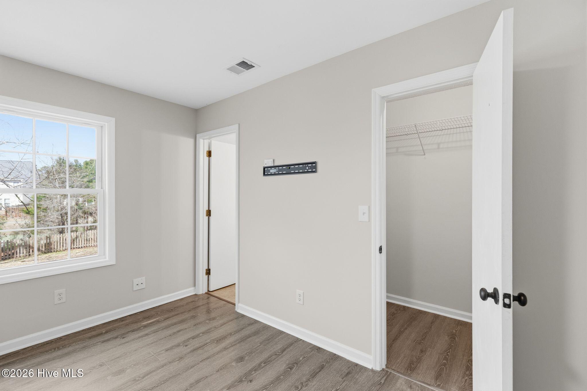 100554538 | Photo 40