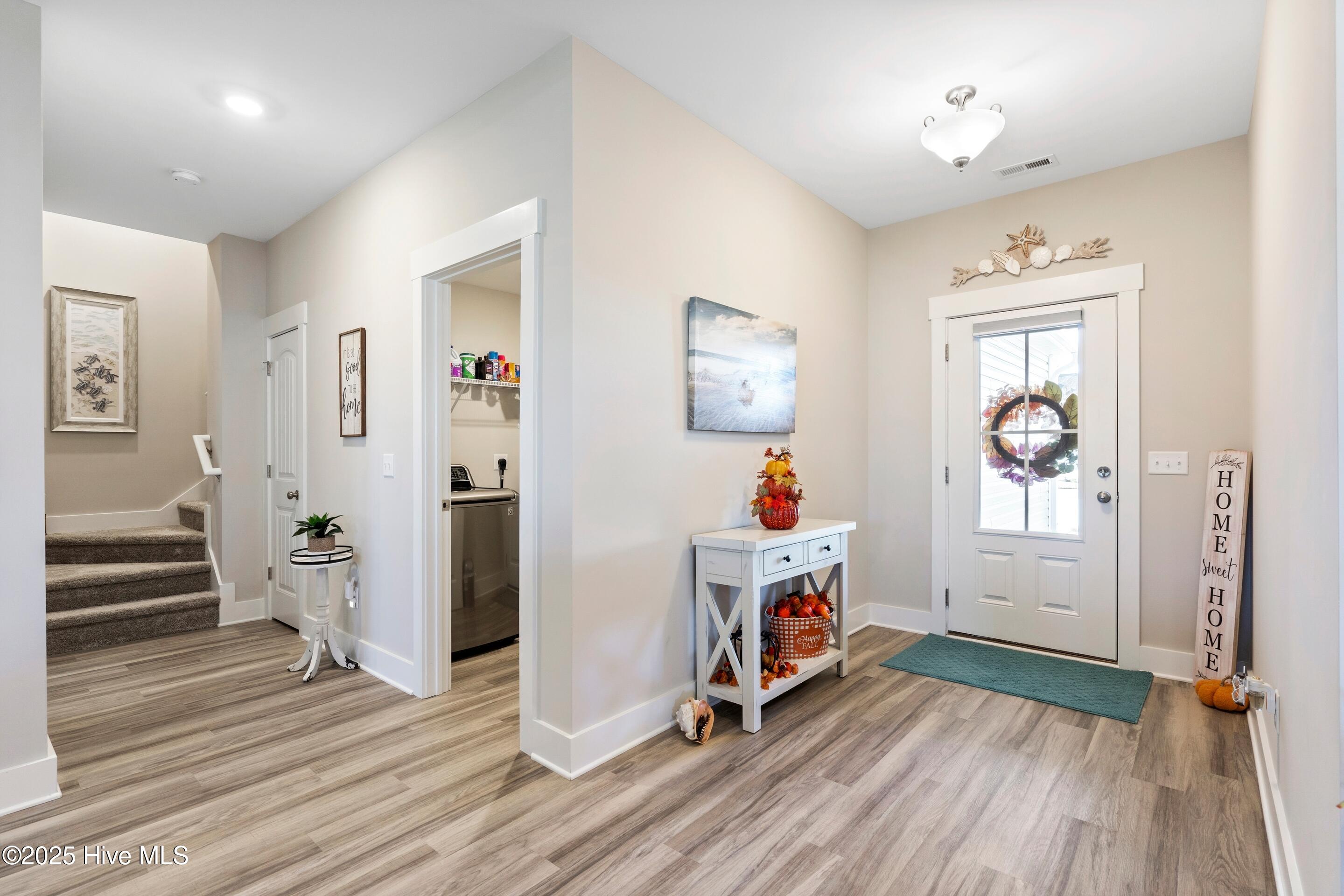 100538815 | Photo 32