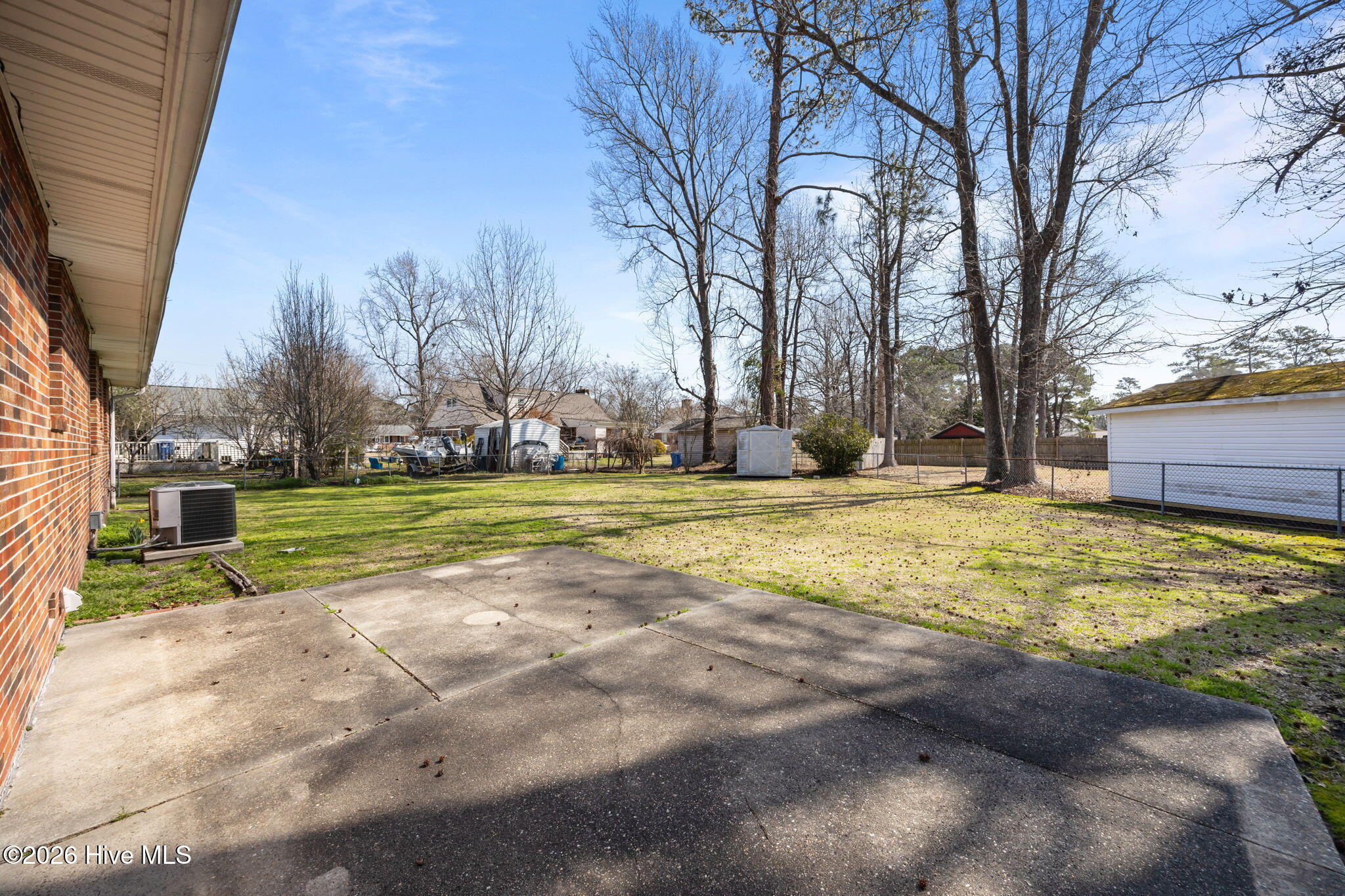 100558216 | Photo 50