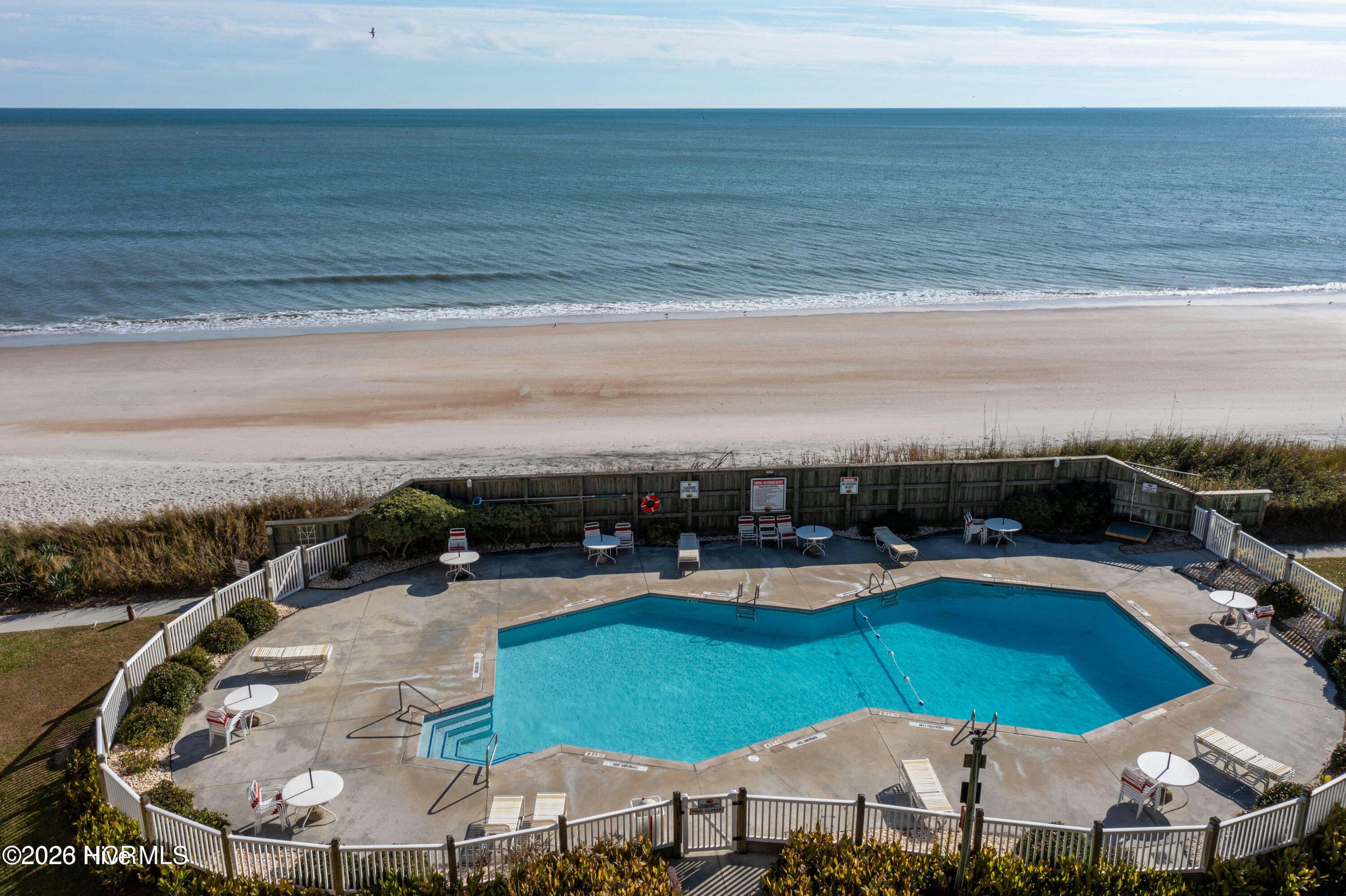 100565312 | Photo 15