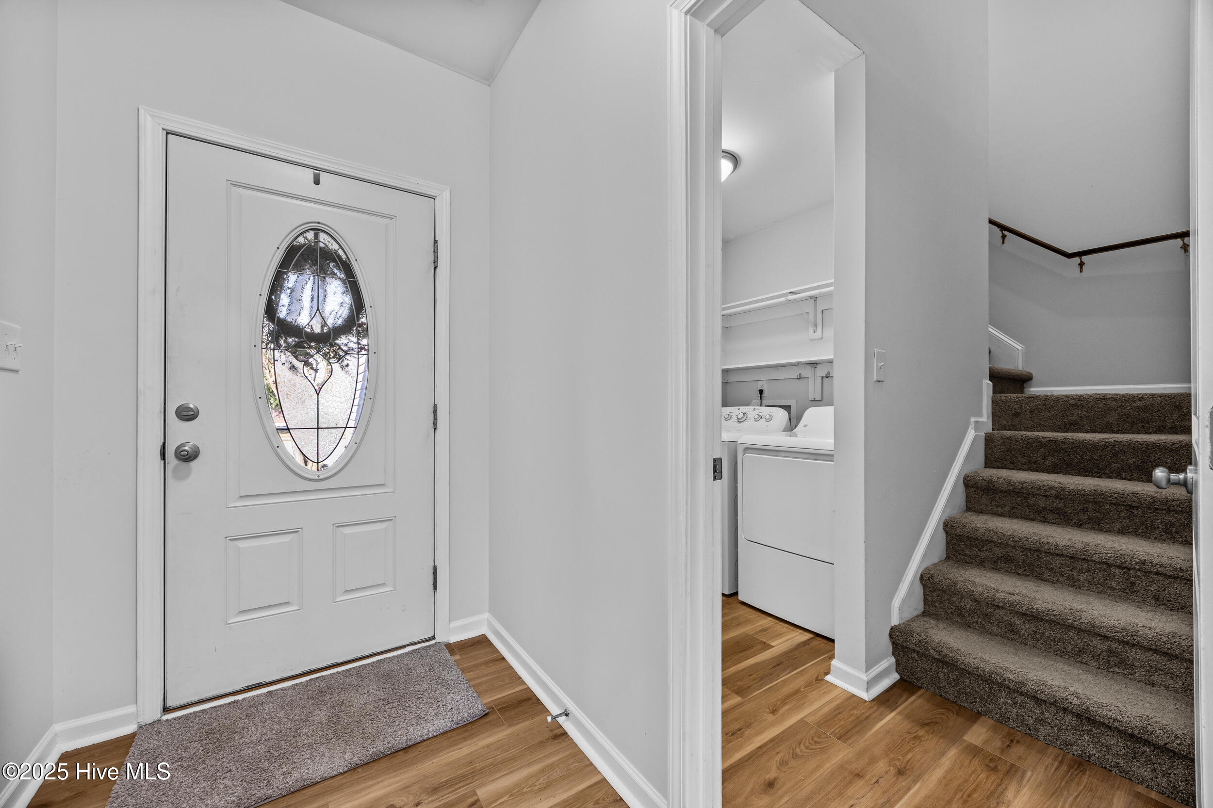 100546907 | Photo 31