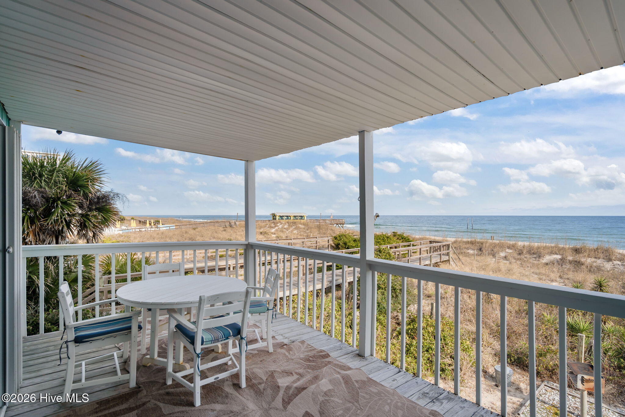 100549615 | Photo 34