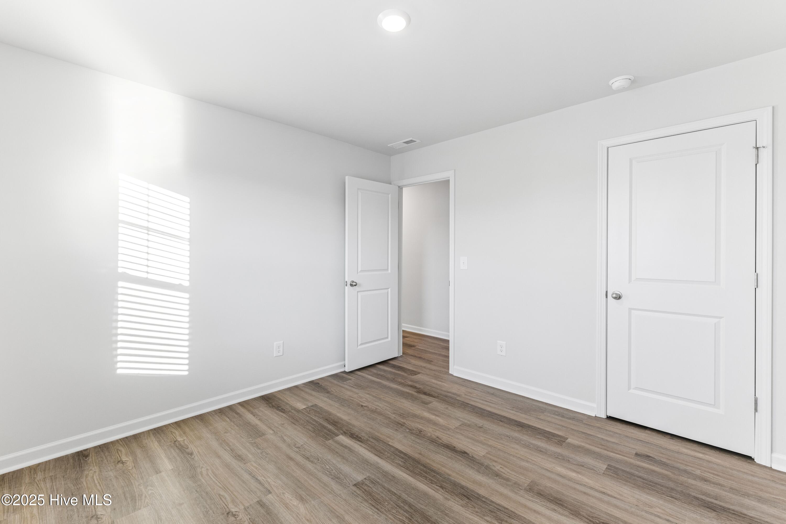 100538178 | Photo 16