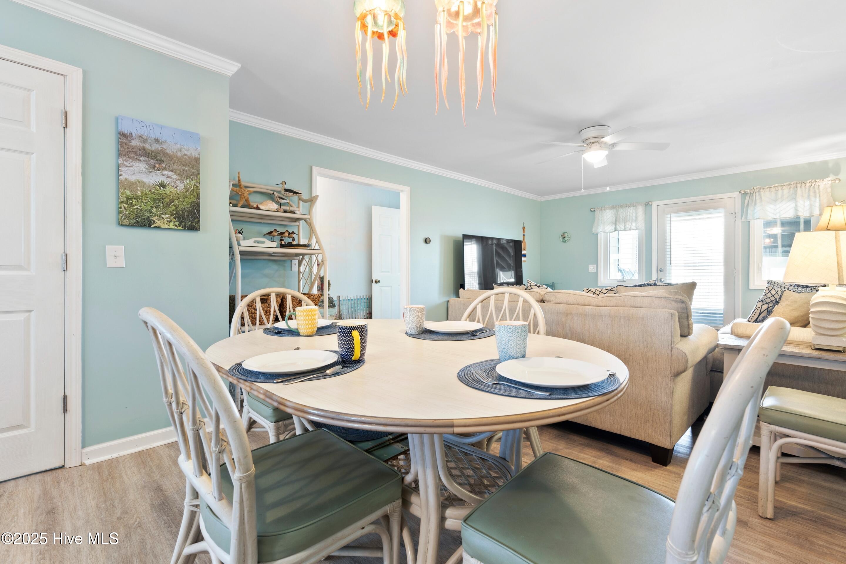 100543240 | Photo 18