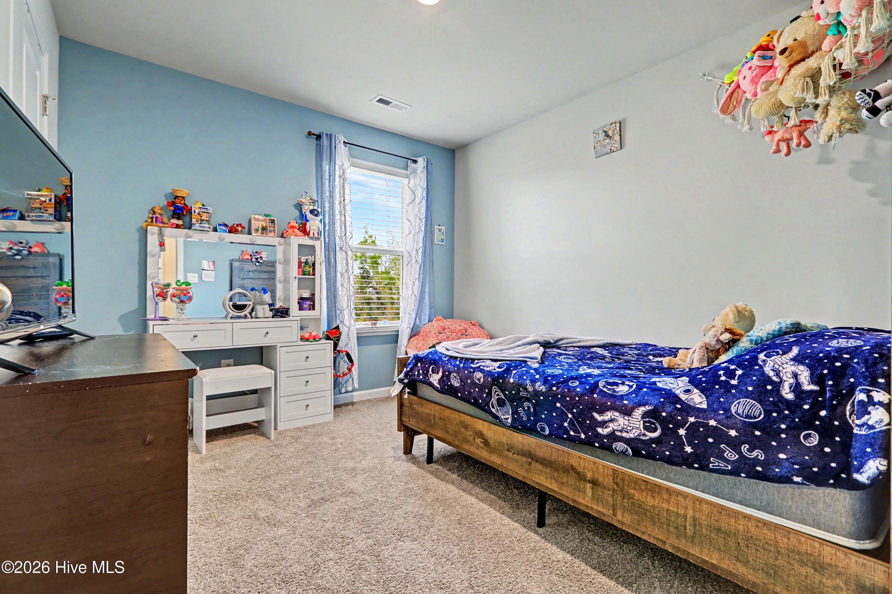 100558474 | Photo 16