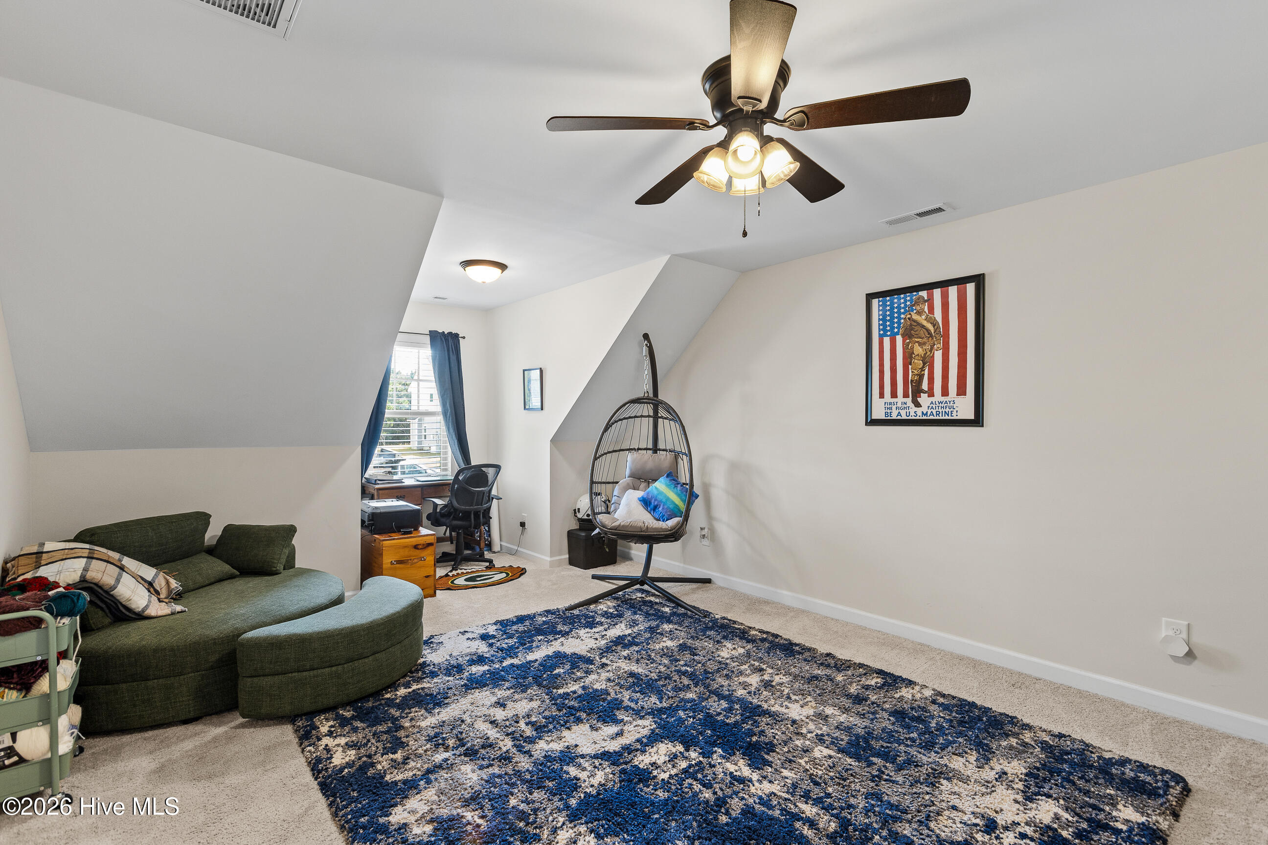 100564735 | Photo 24