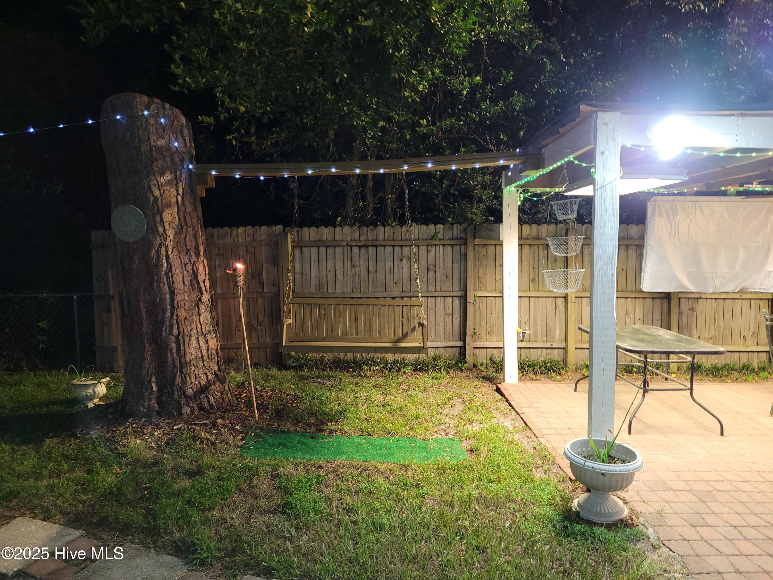 100531827 | Photo 41