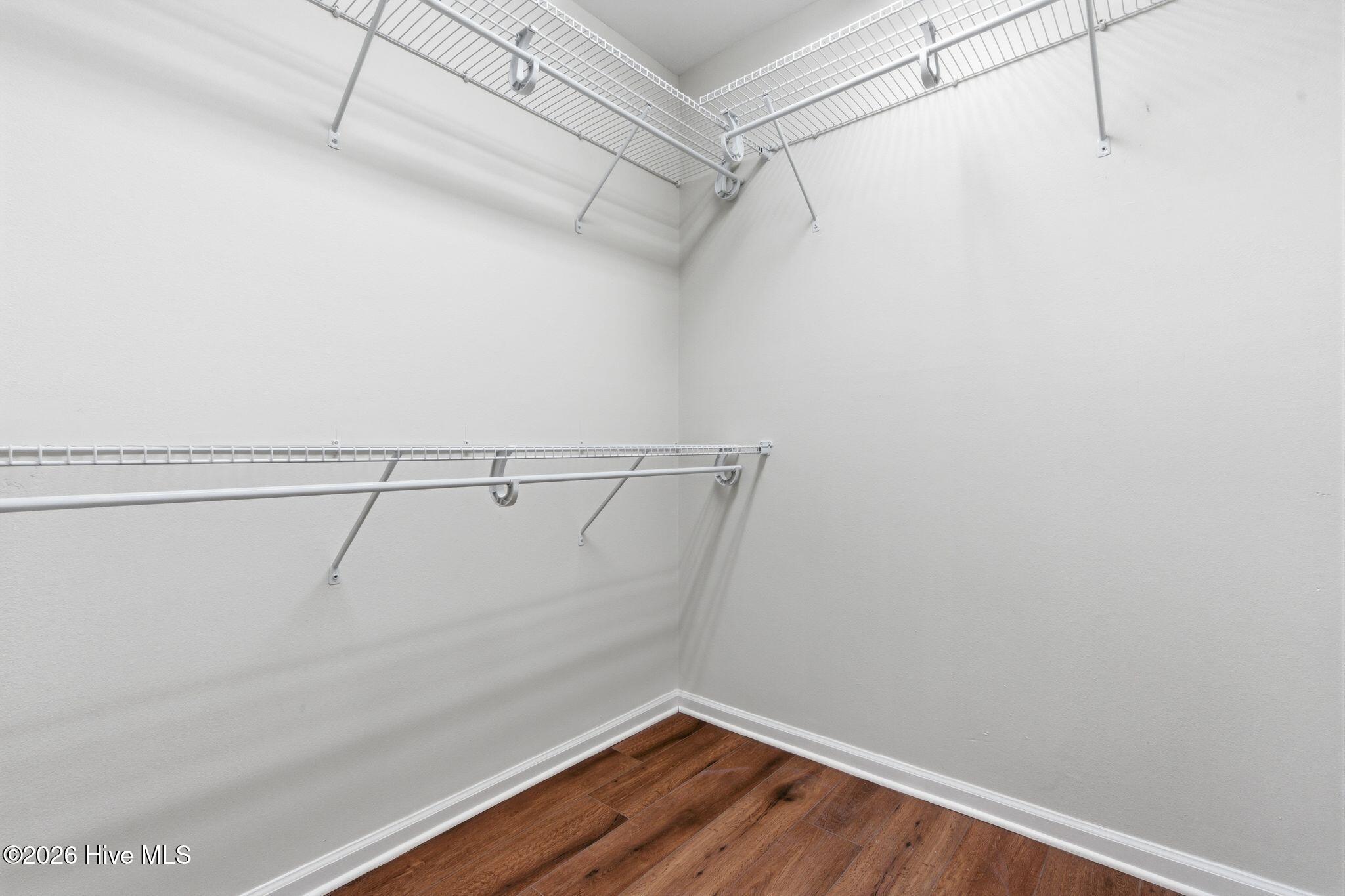 100555481 | Photo 43