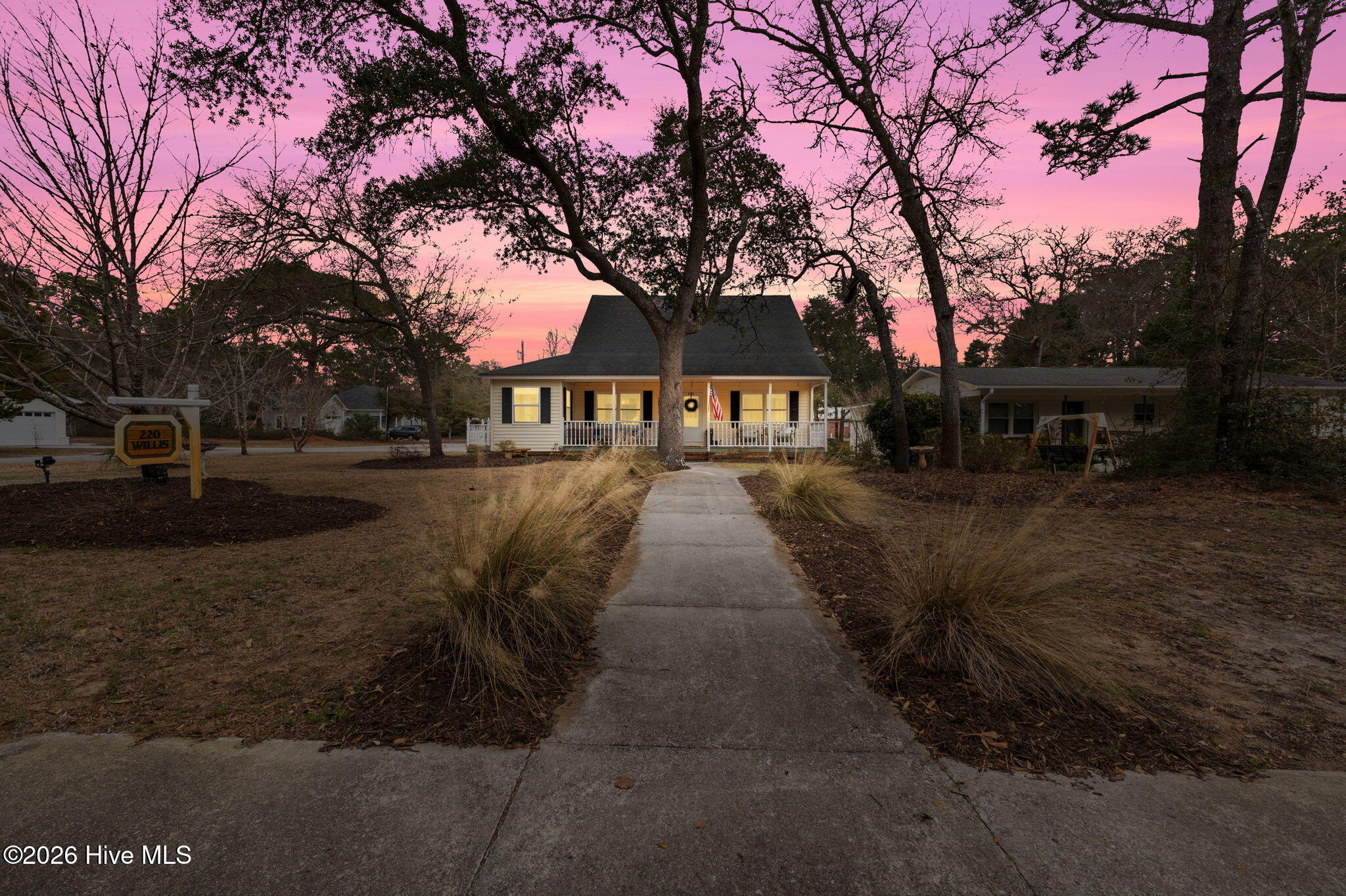 100557062 | Photo 65