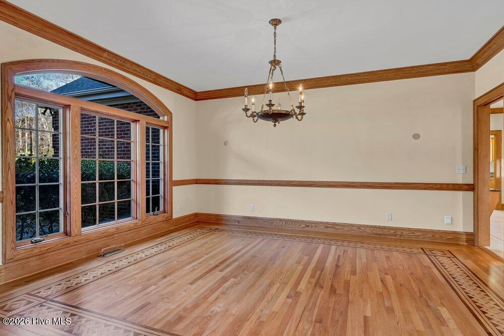 100558488 | Photo 20