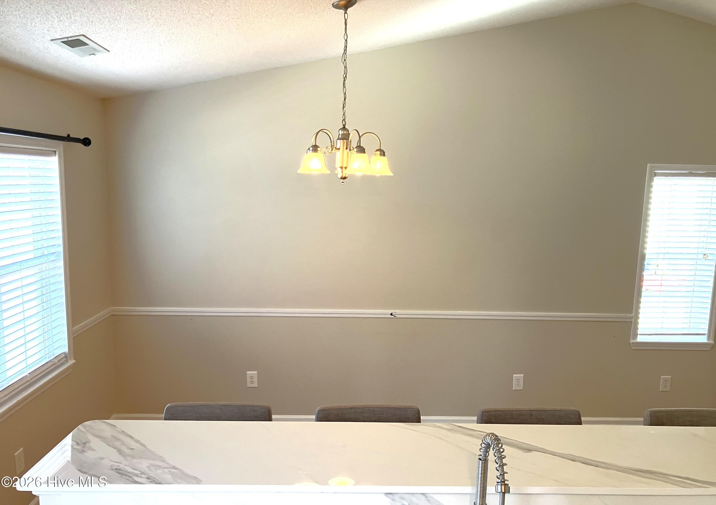 100555238 | Photo 10