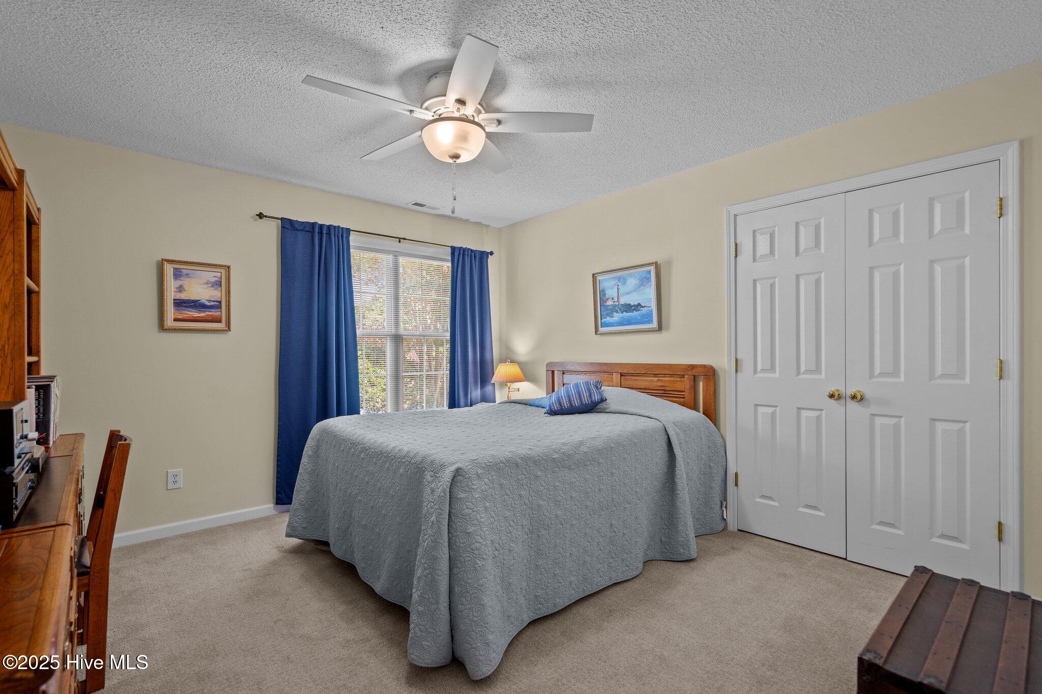 100515832 | Photo 36