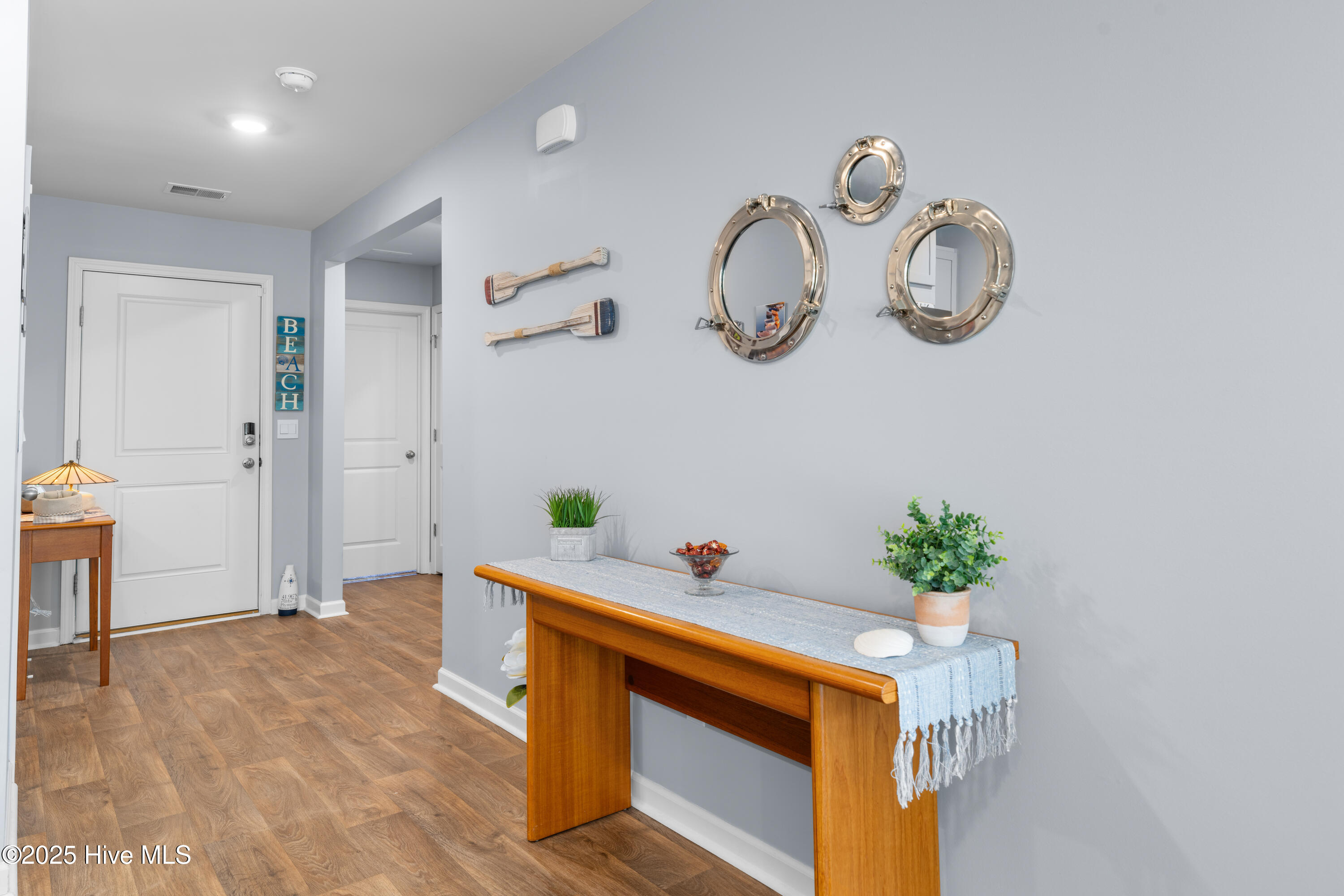 100542617 | Photo 11