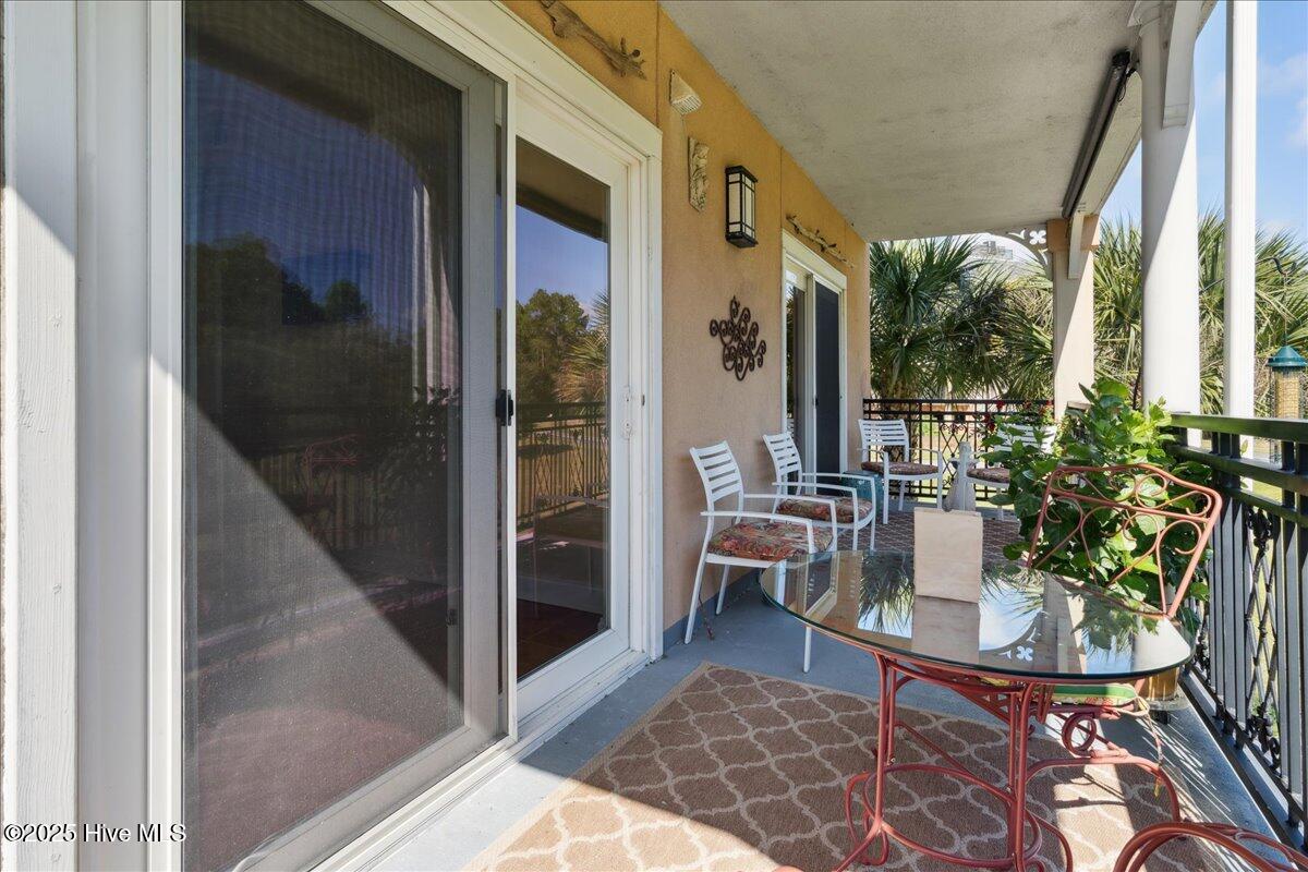 100535448 | Photo 33