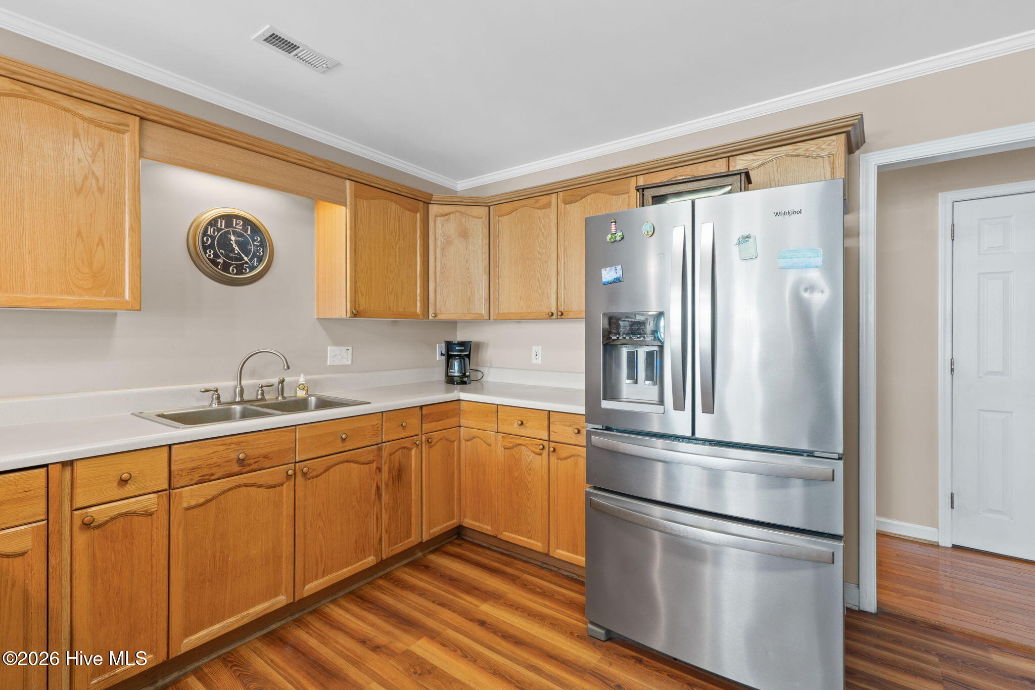 100556771 | Photo 10