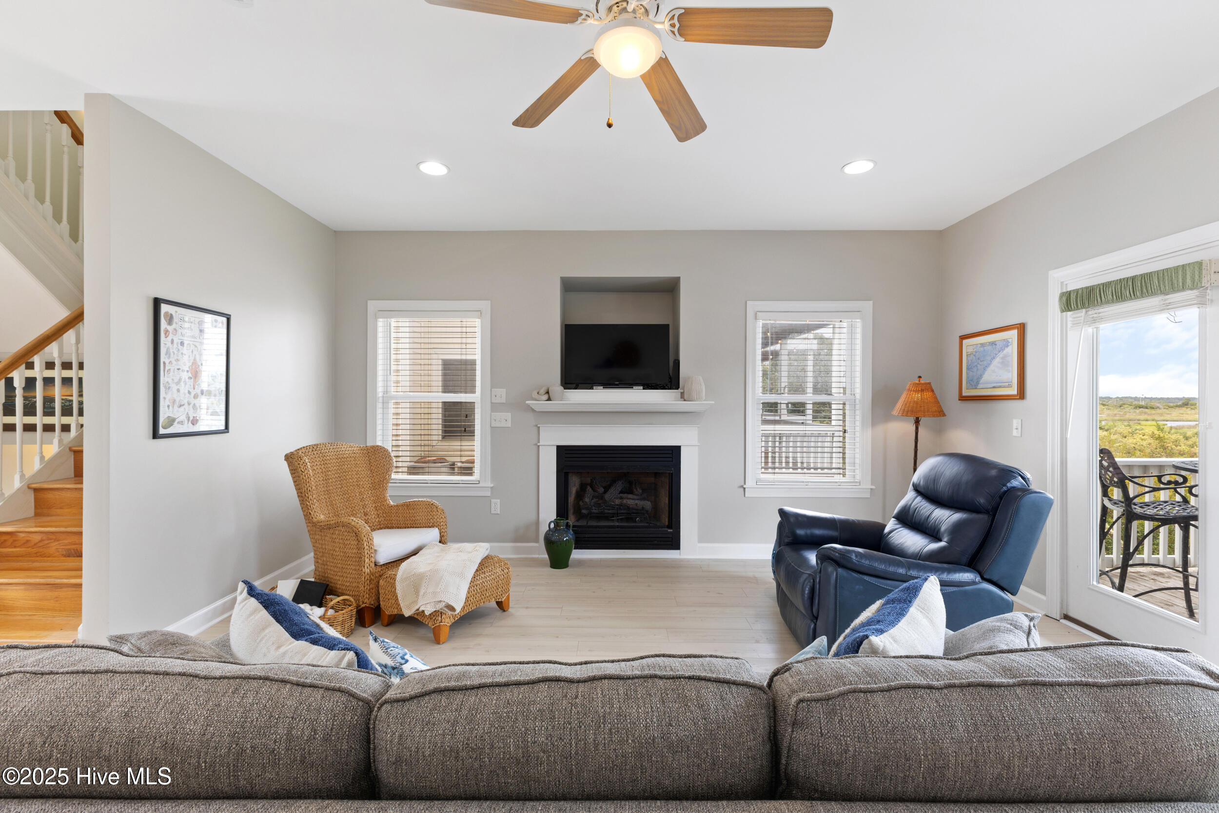 100534719 | Photo 27