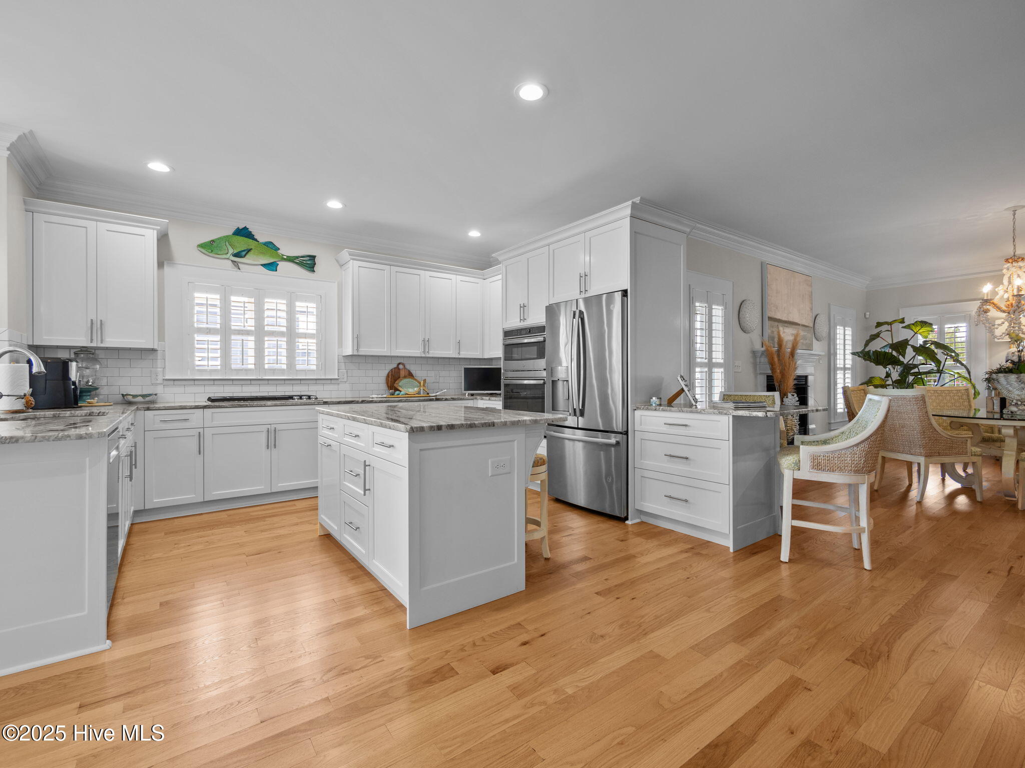 100527166 | Photo 28