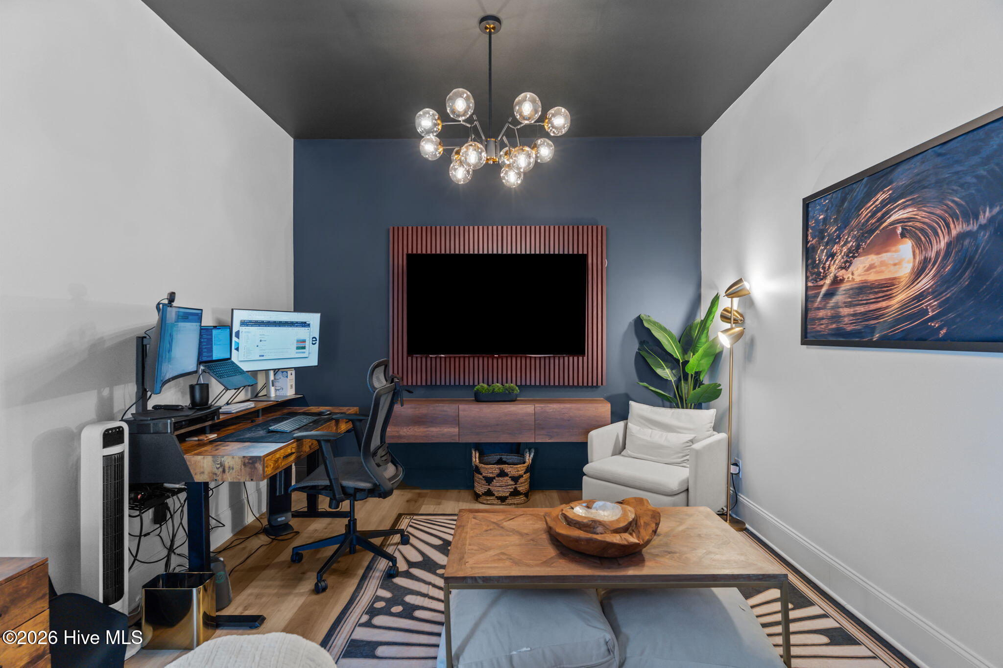 100557264 | Photo 41