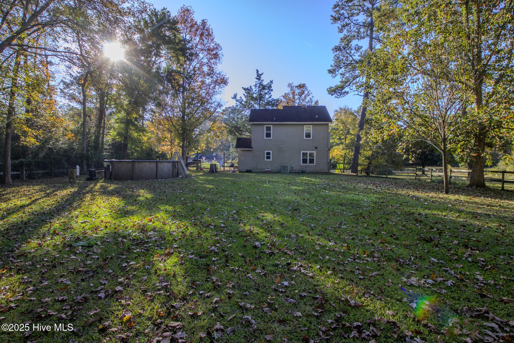 100541041 | Photo 43