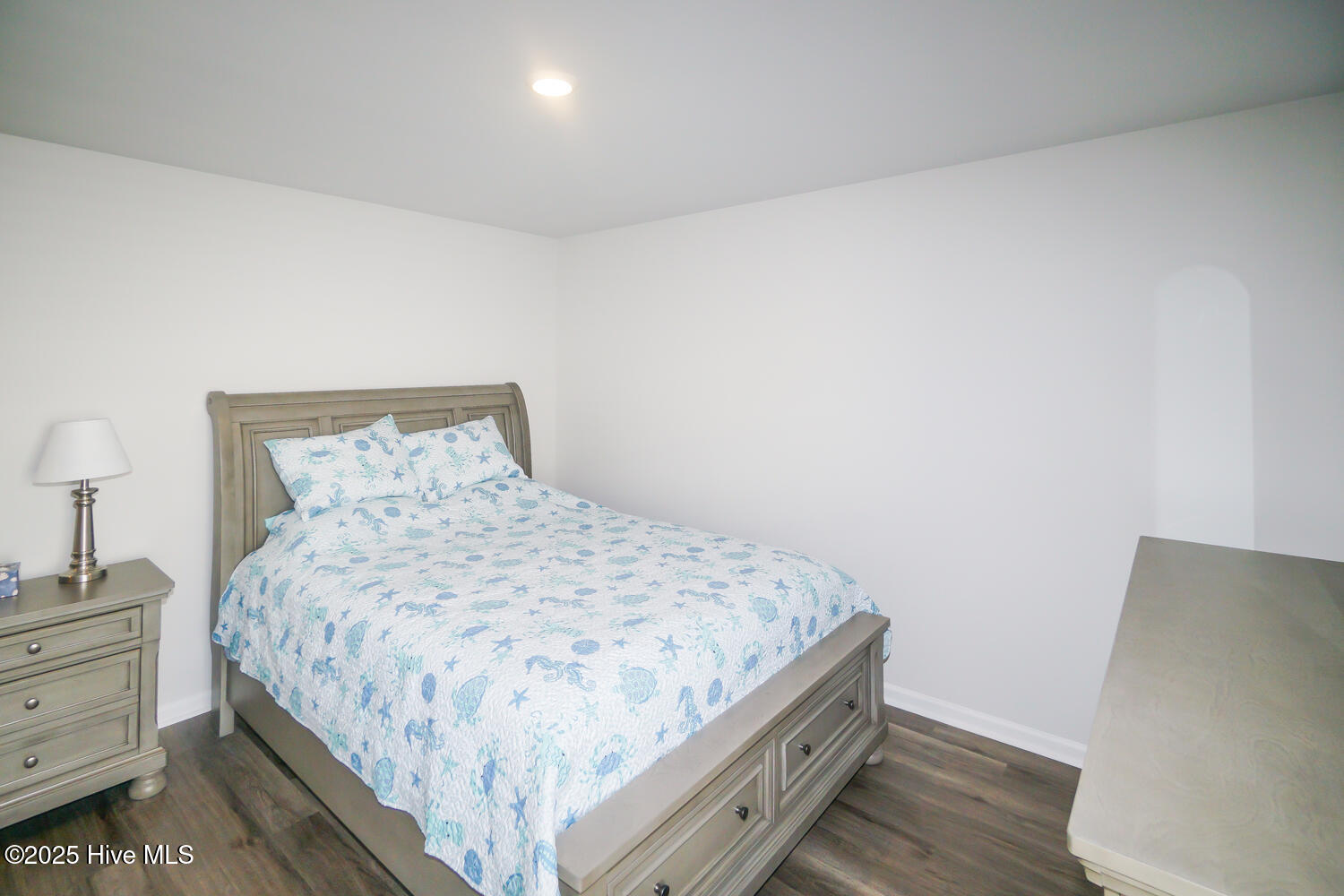 100494824 | Photo 12