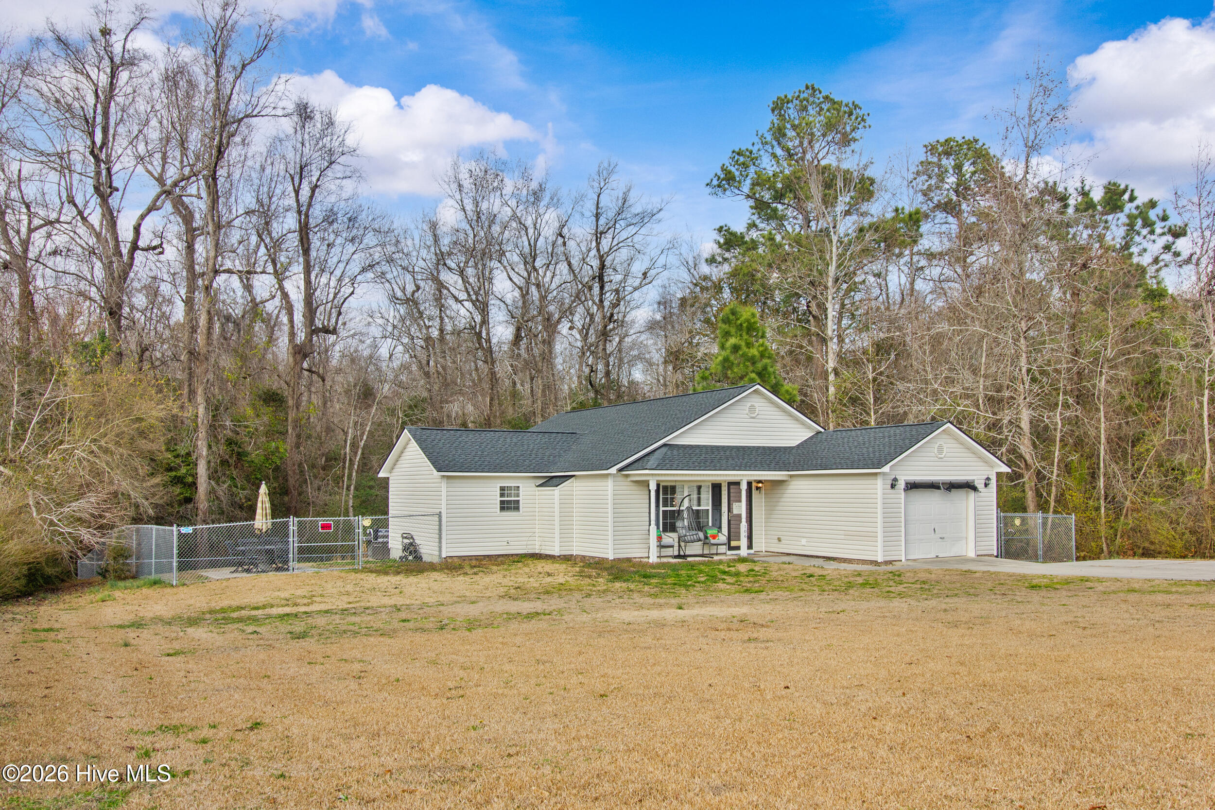 100548560 | Photo 21