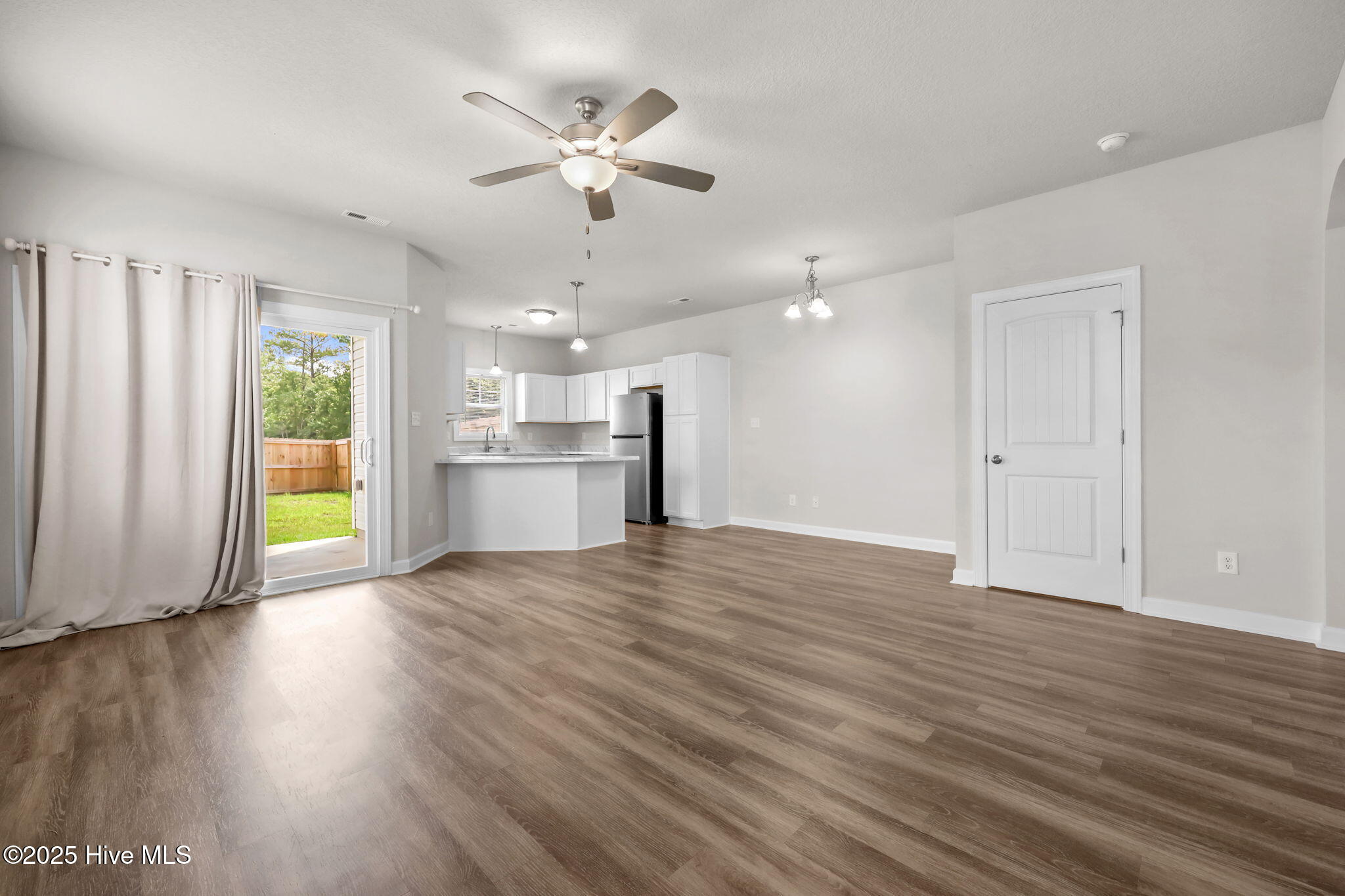 5-web-or-mls-249 Shallowbag Bay Ln. 12