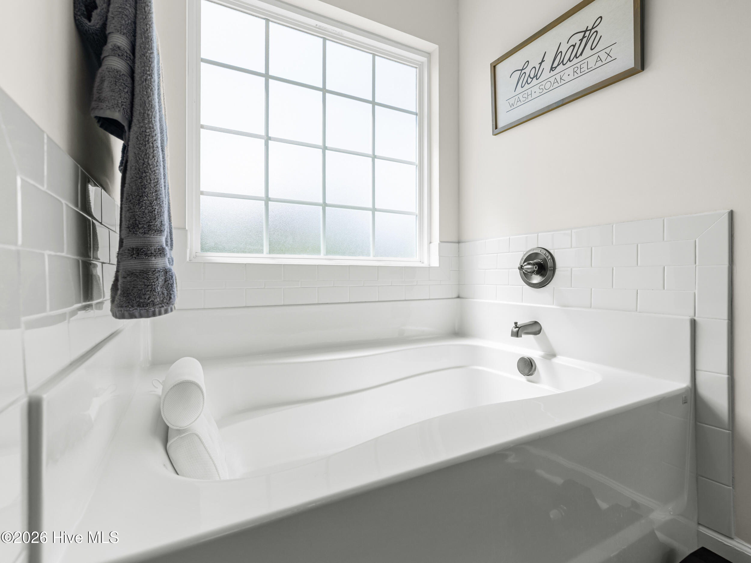 100570237 | Photo 58