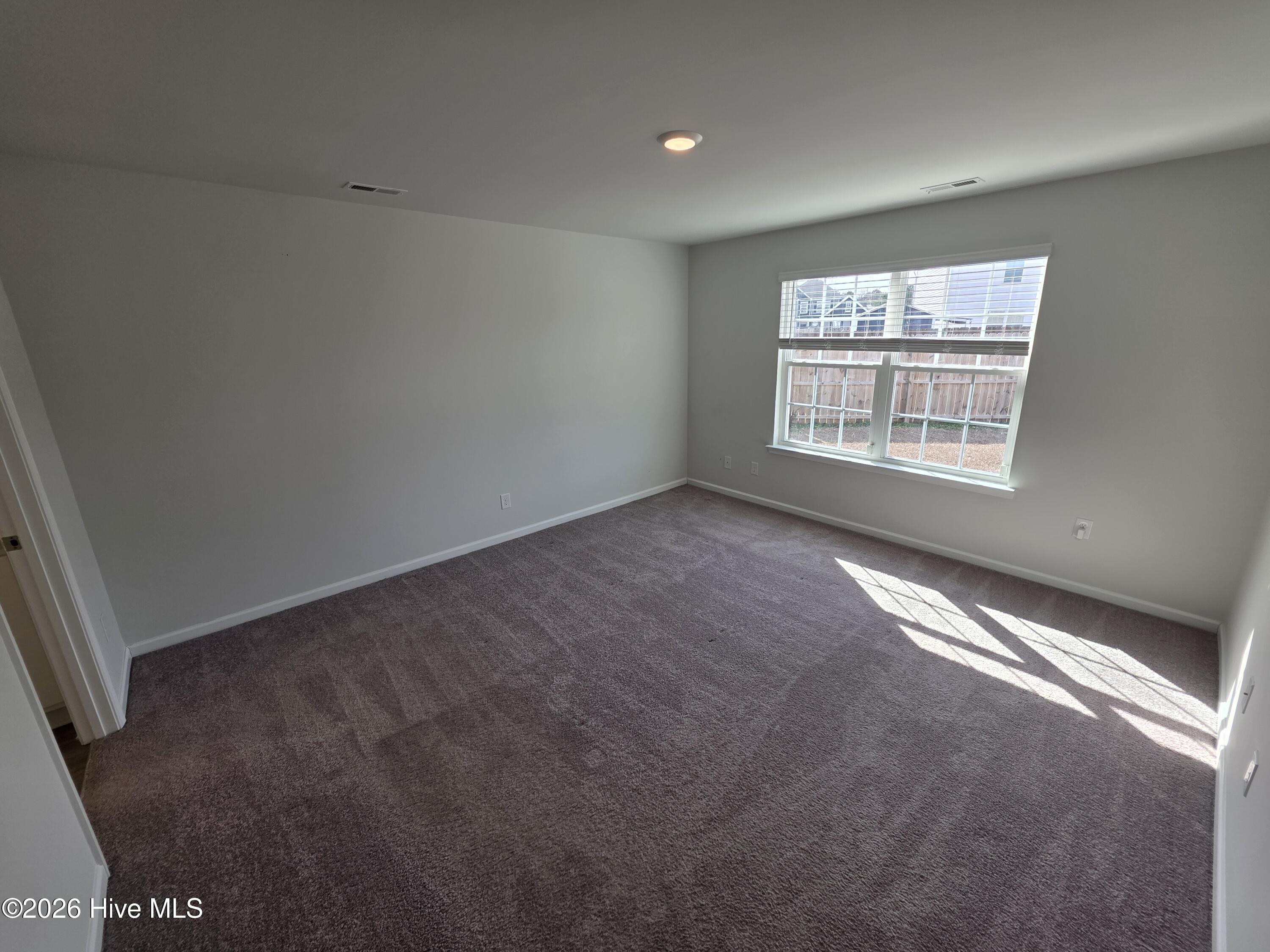 100552065 | Photo 18