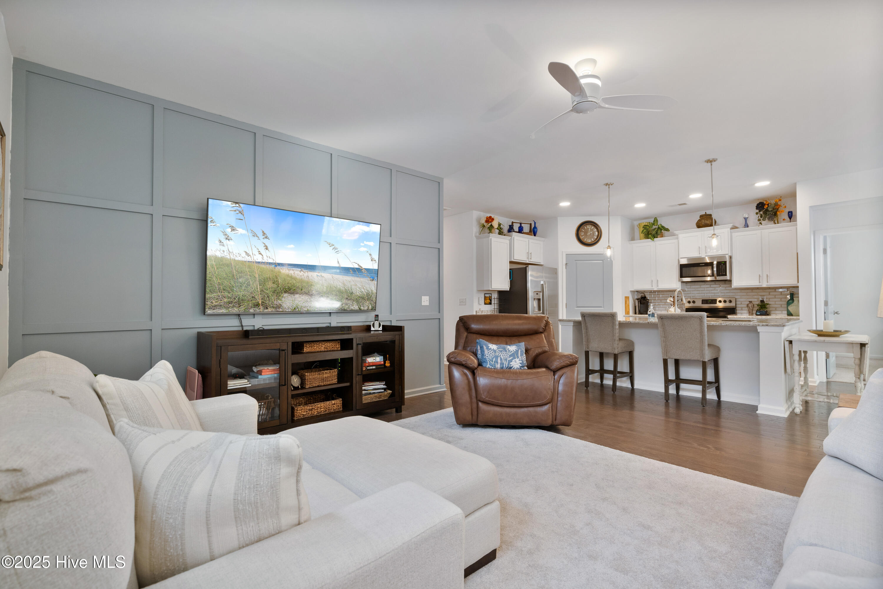 100541671 | Photo 21