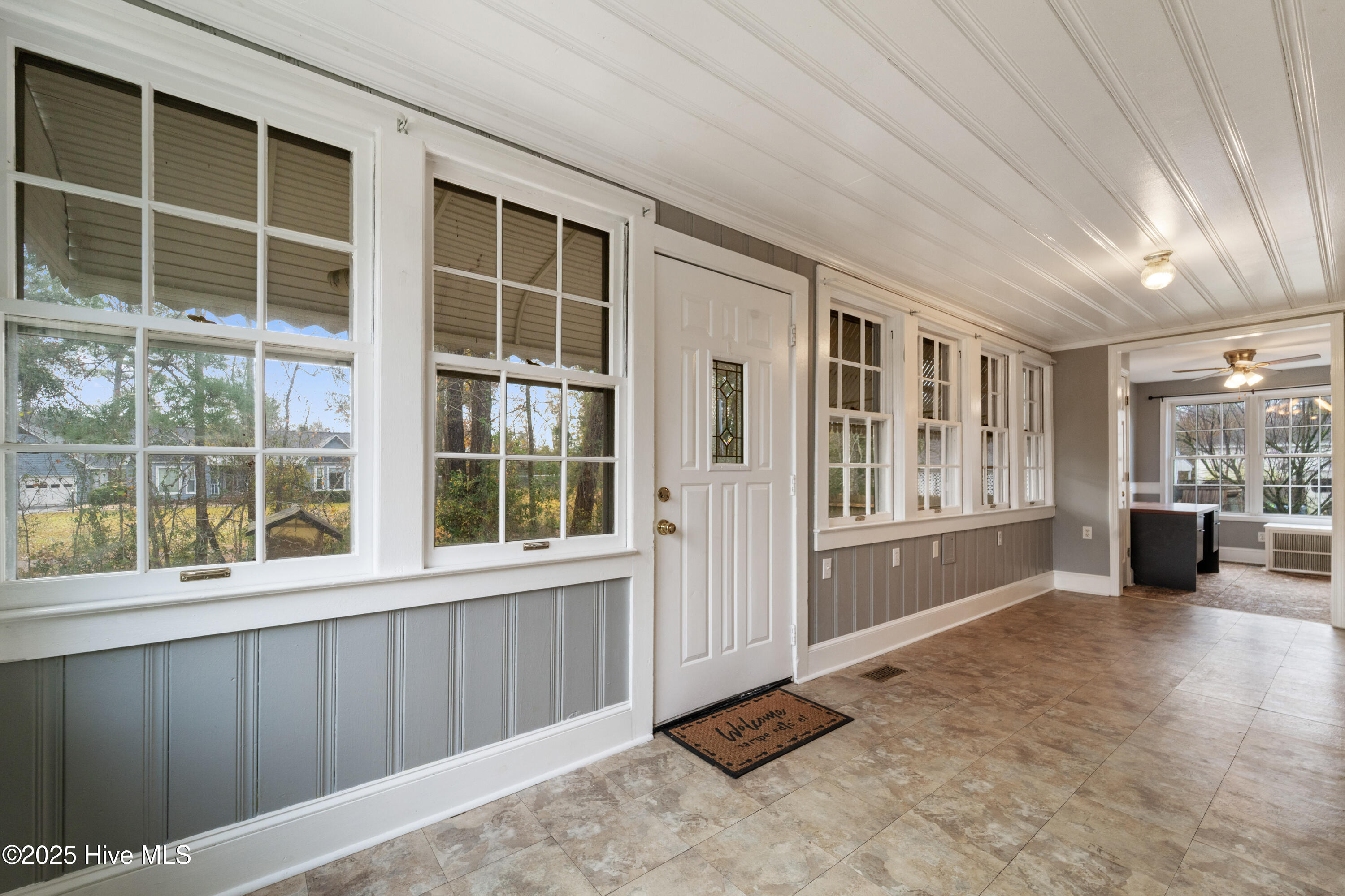 100544156 | Photo 22