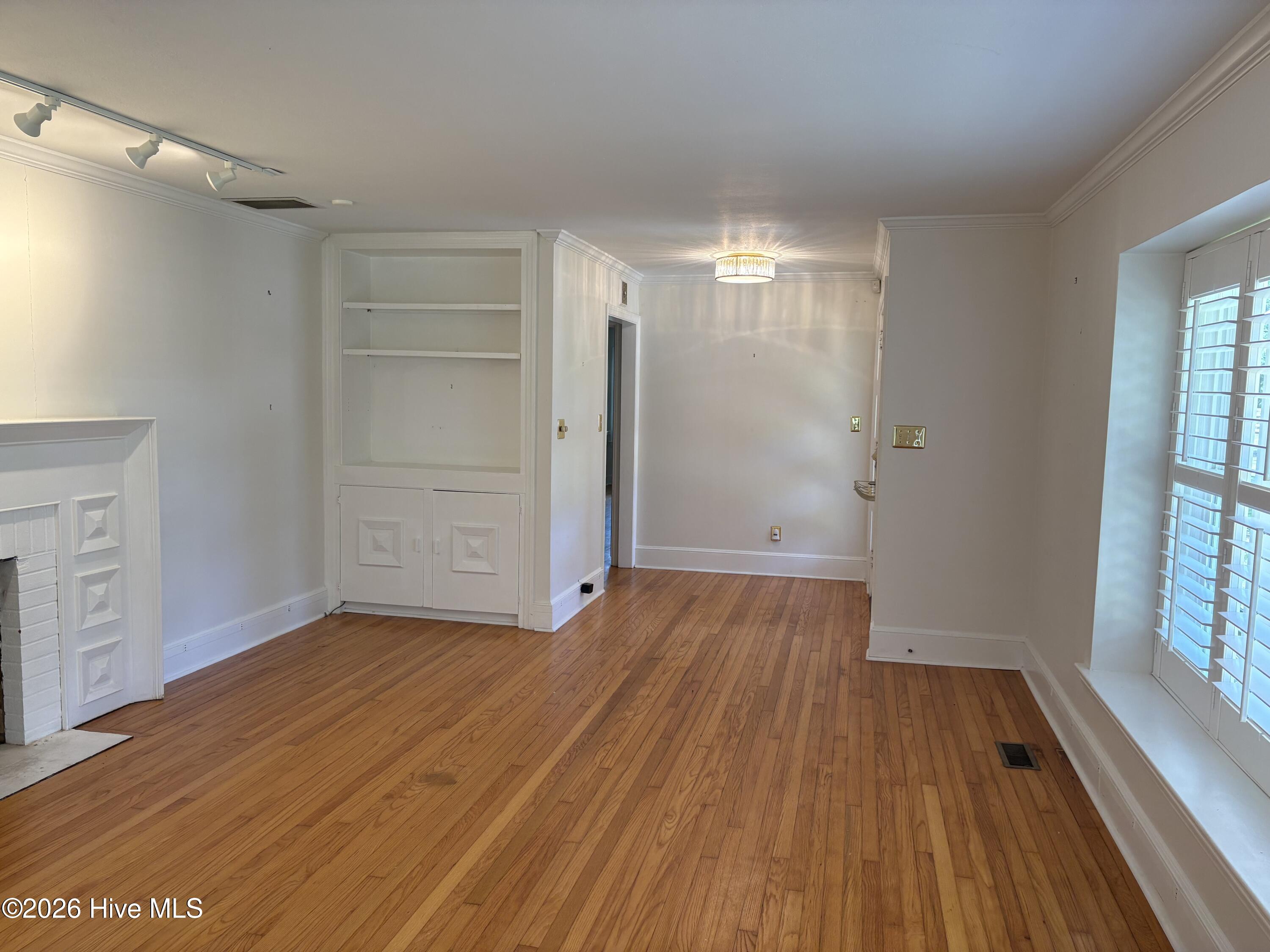 Shirley Johnson - MLS Number: 100580216