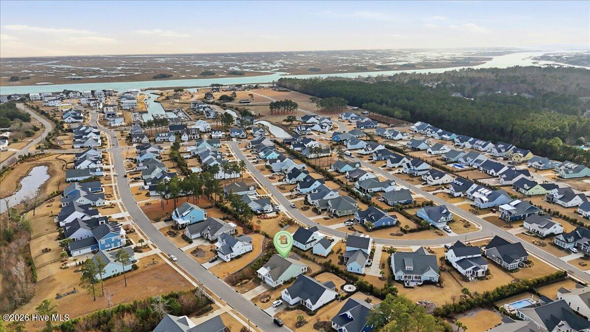 100548797 | Photo 86