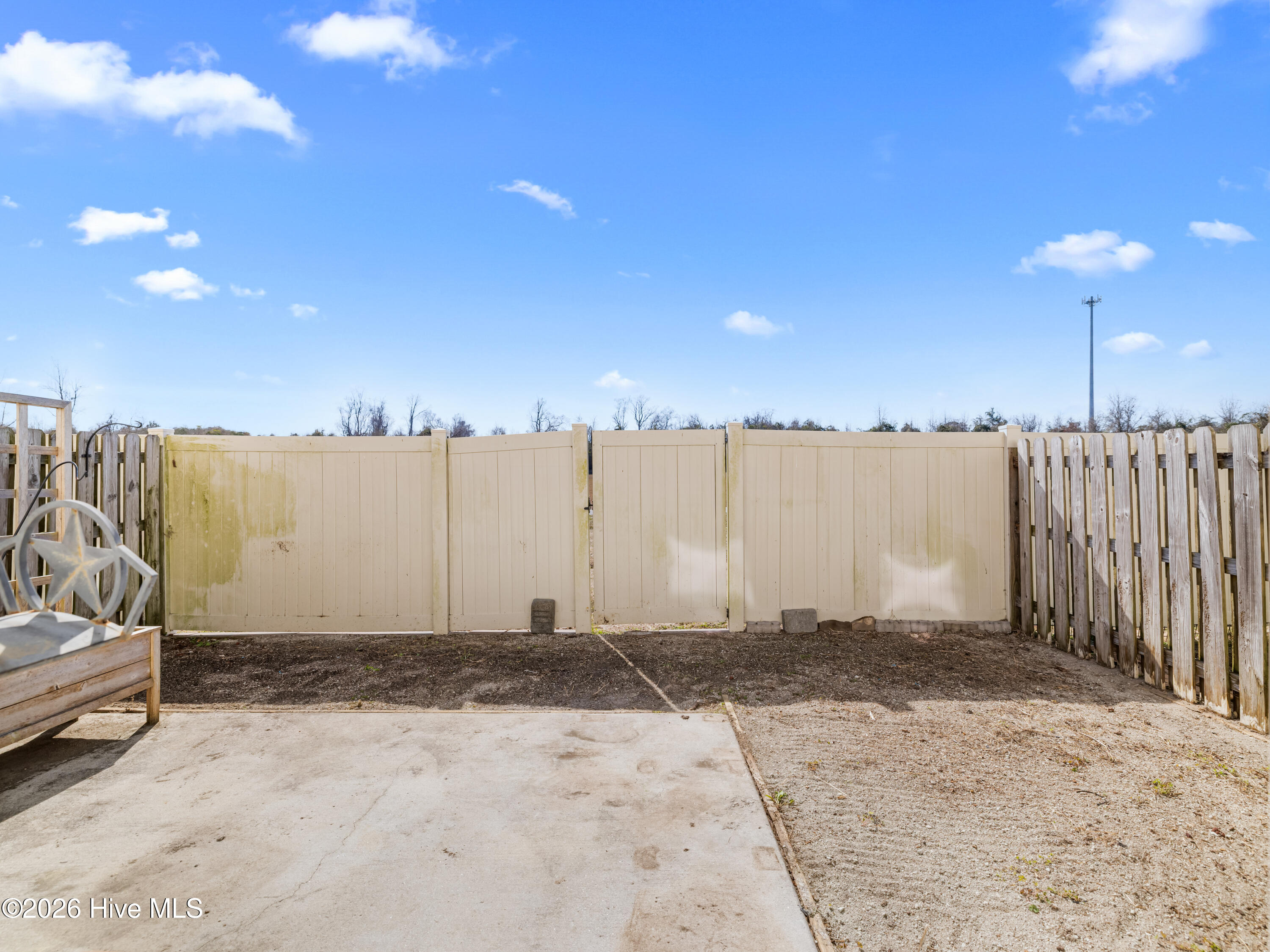 100554822 | Photo 42