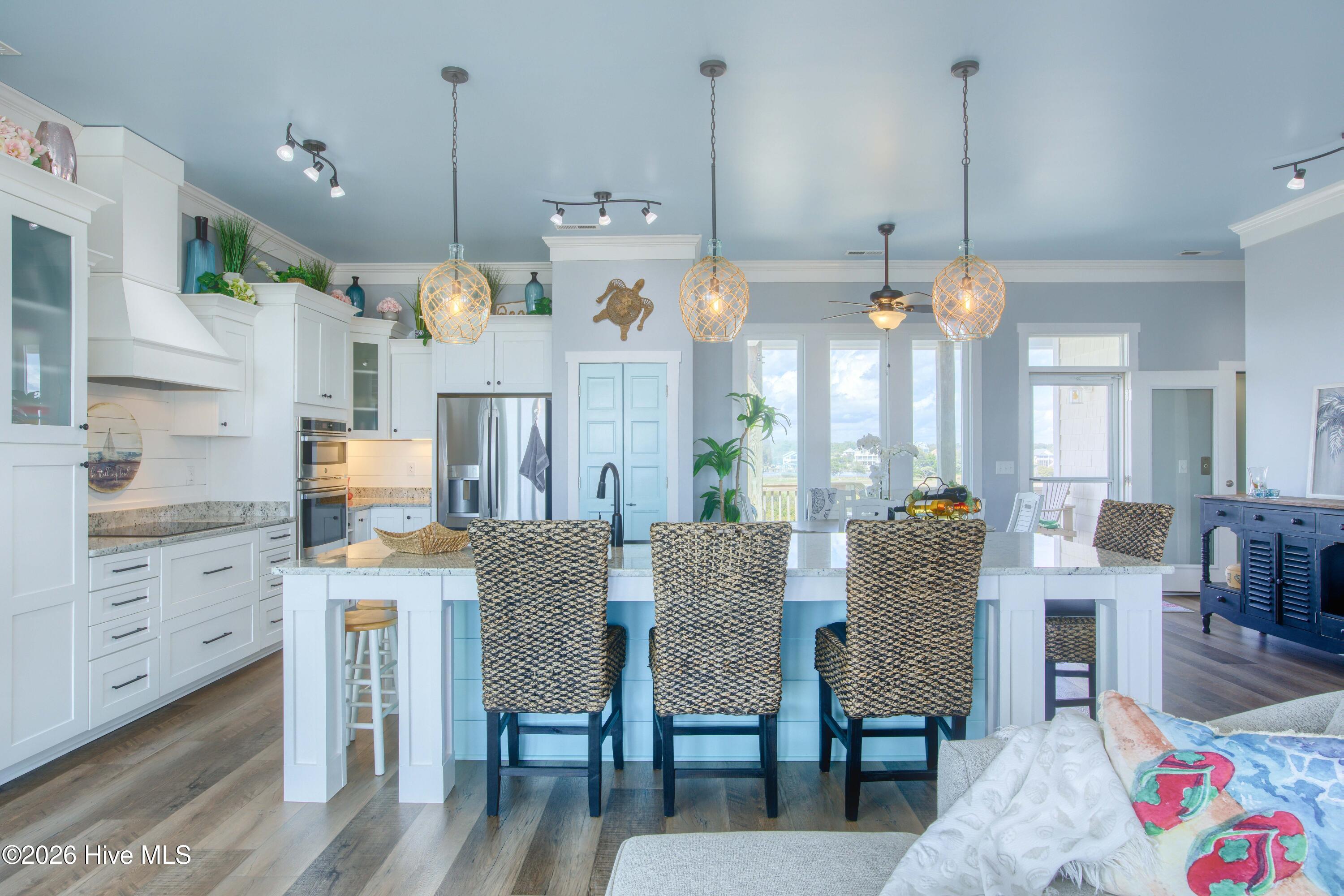 100559863 | Photo 17