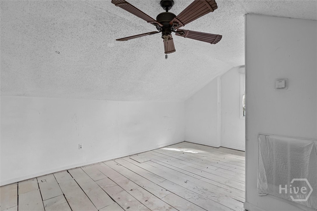 221 E 49th Street, Savannah, GA, 31405