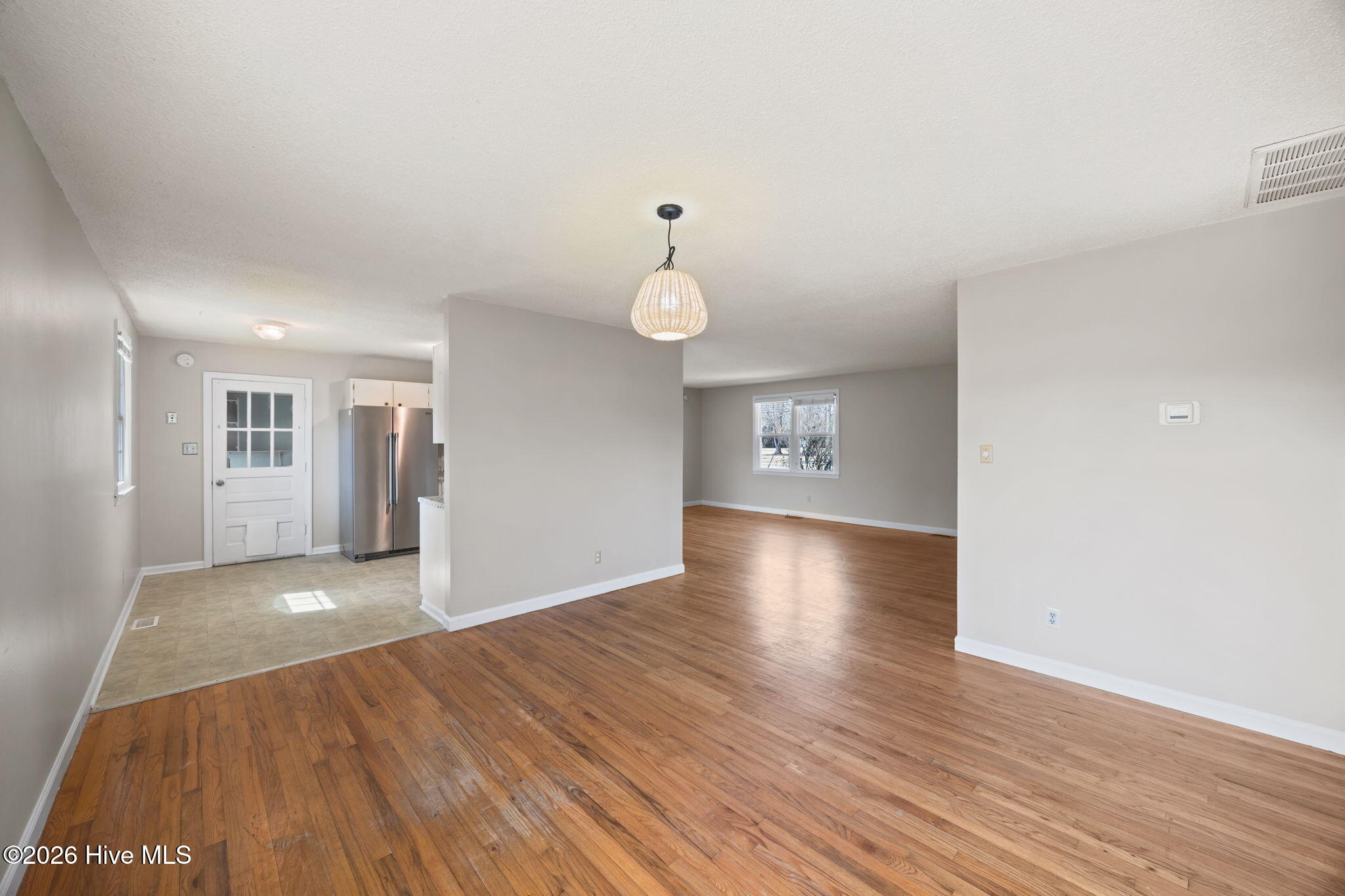 100558216 | Photo 14