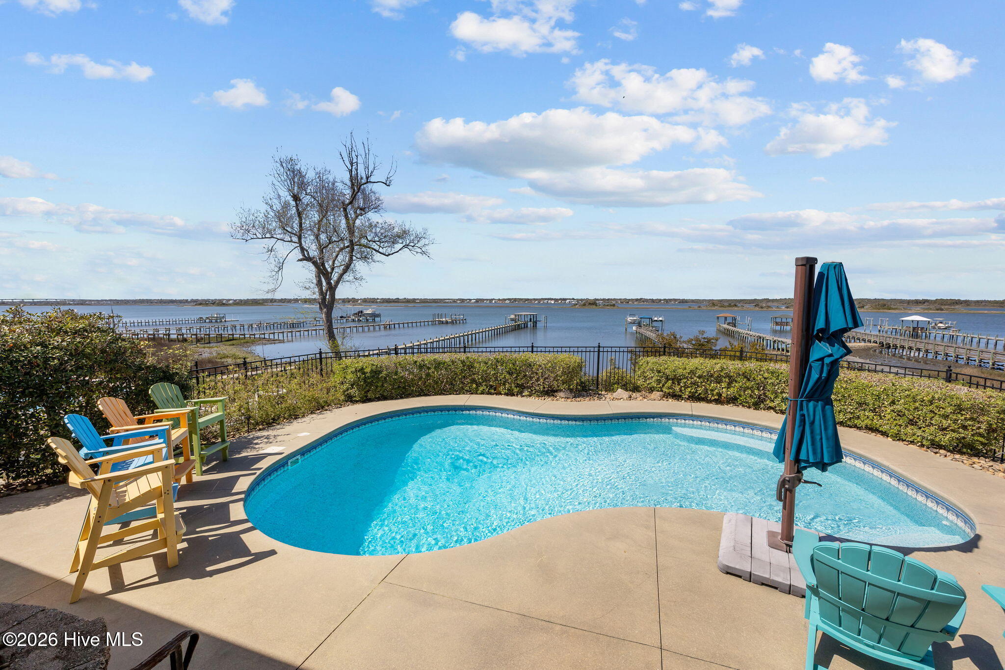 100564617 | Photo 17